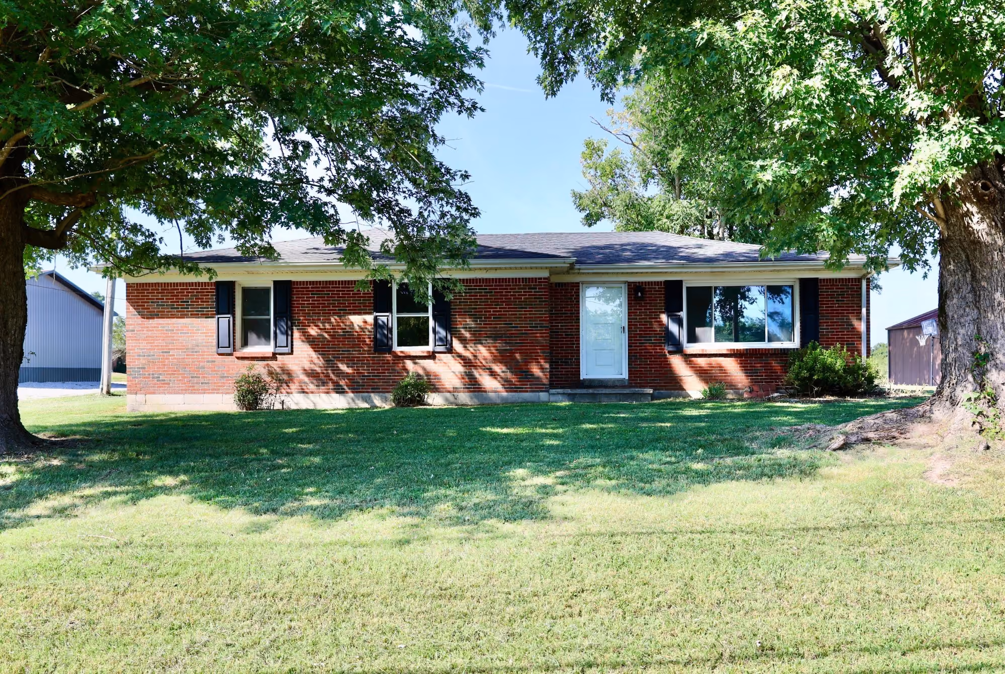 523 East Main St.