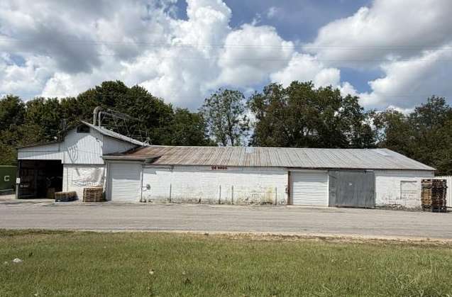 204 S 1st Street 