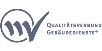 Logo von Qualitätsverbund Gebäudedienste mit stilisiertem W und V in einem Kreis.
