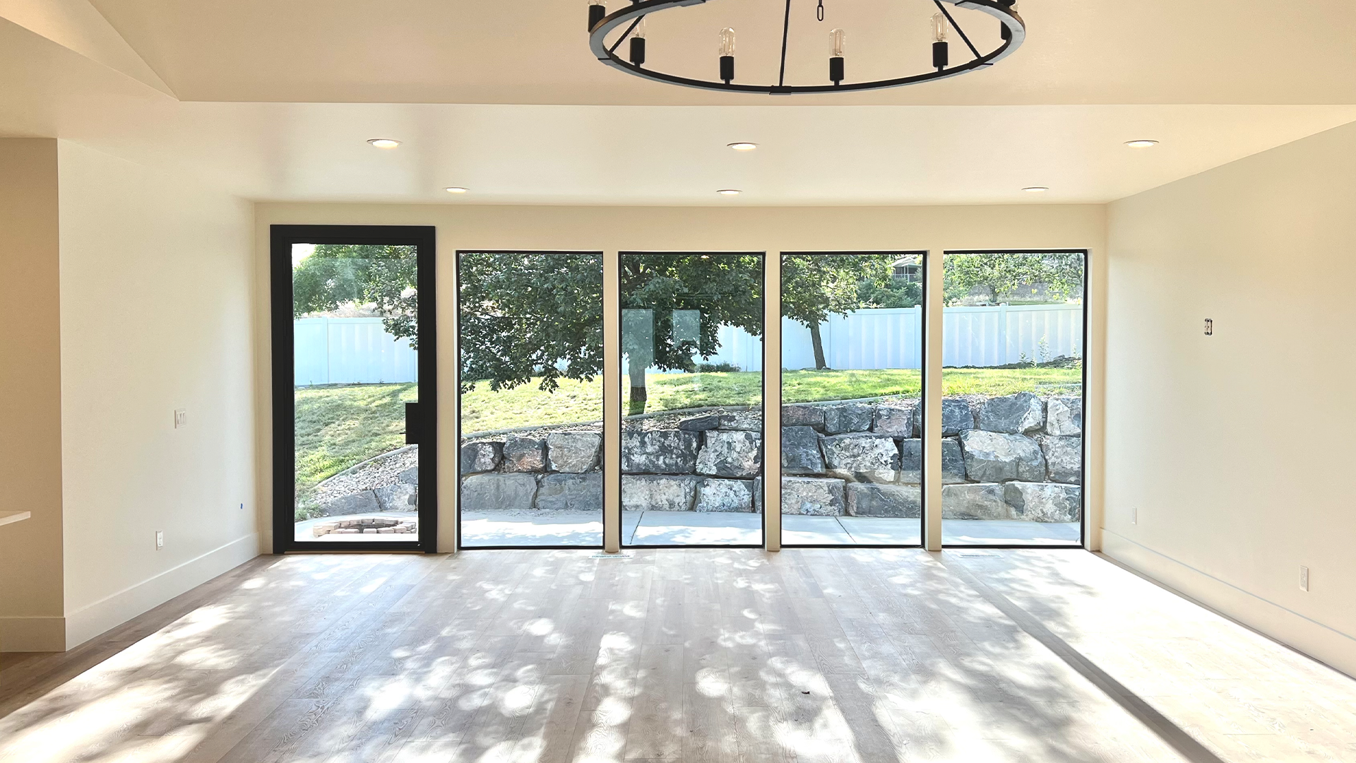 Basement walkout windows and door replacement windows