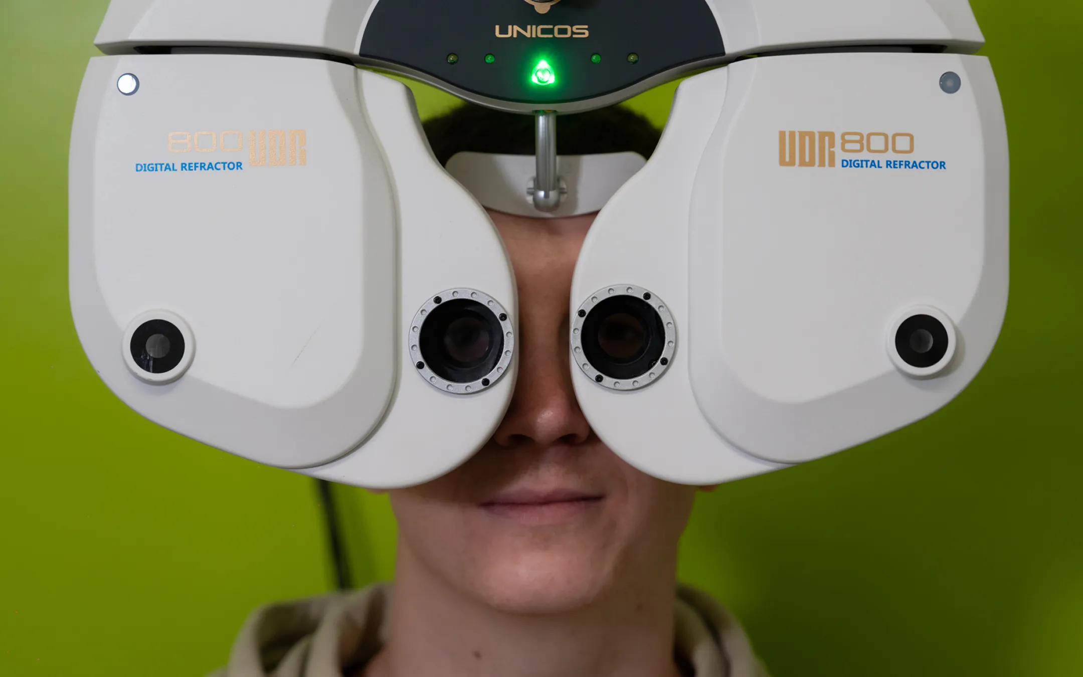 Comprehensive dry eye assessment using advanced digital refractor equipment at specialist opticians