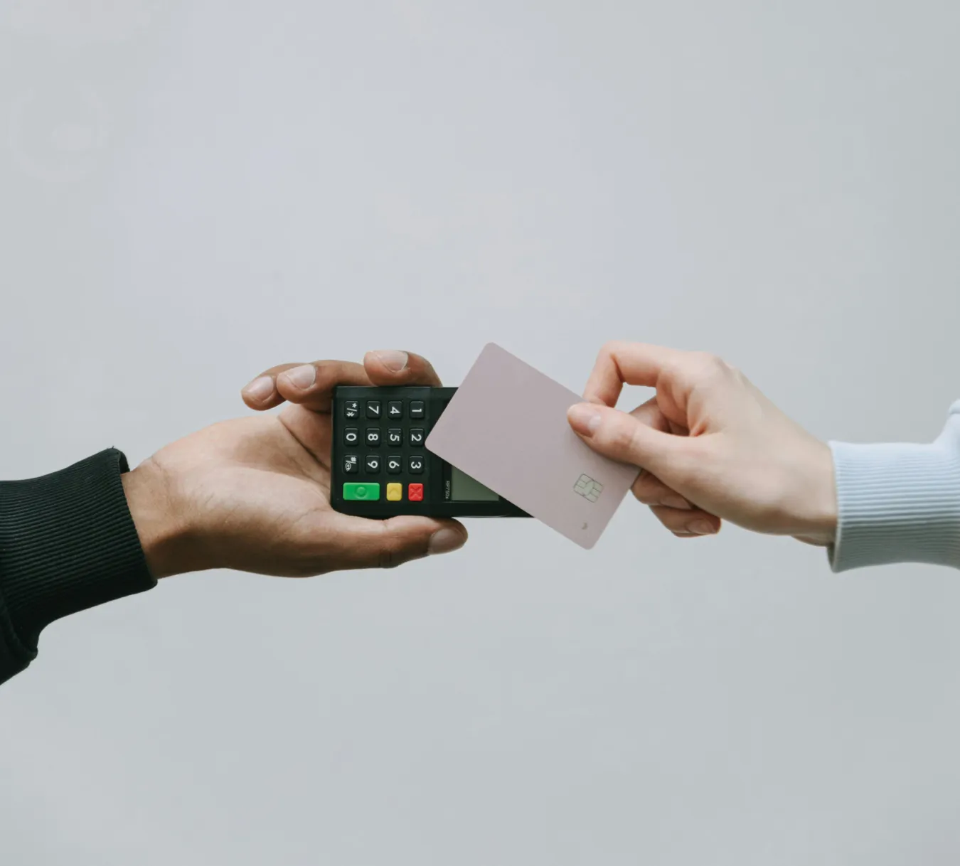 feanzo contact image