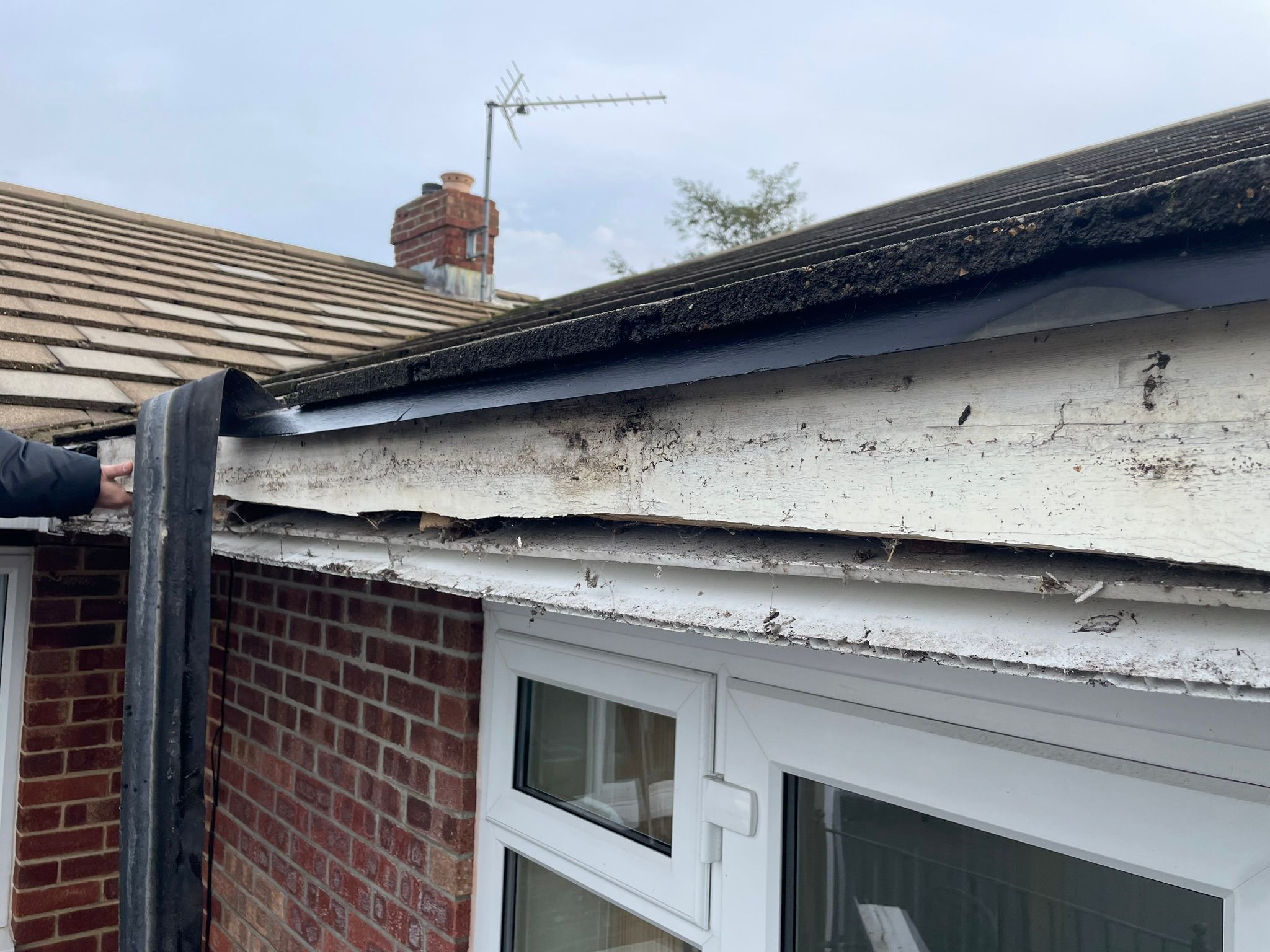 Gutter & Roofline Repair