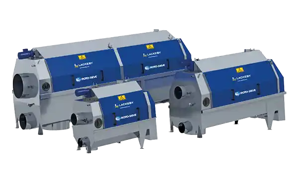 Tre industrielle Lackeby Roto-Sieve roterende silmaskiner i forskjellige størrelser.