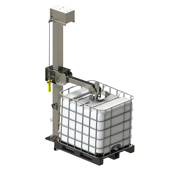 Stasjonær rengjøringsenhet for stor IBC-beholder med metallramme på svart plastpall.