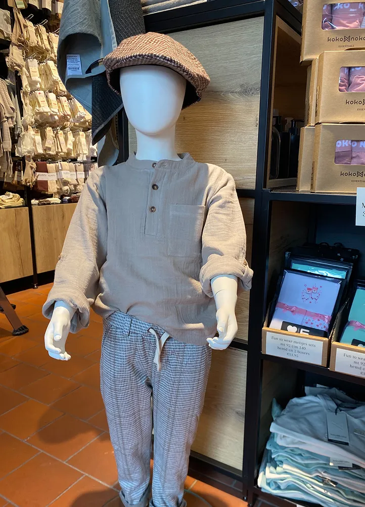 Paspoppen voor kinderkleding van De Zeeuwse Deur