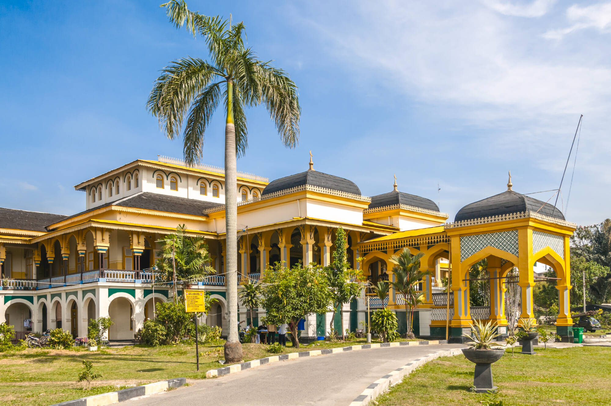 Überlandreise Sumatra ab Medan: Indonesien Sumatra Medan Sultanspalast