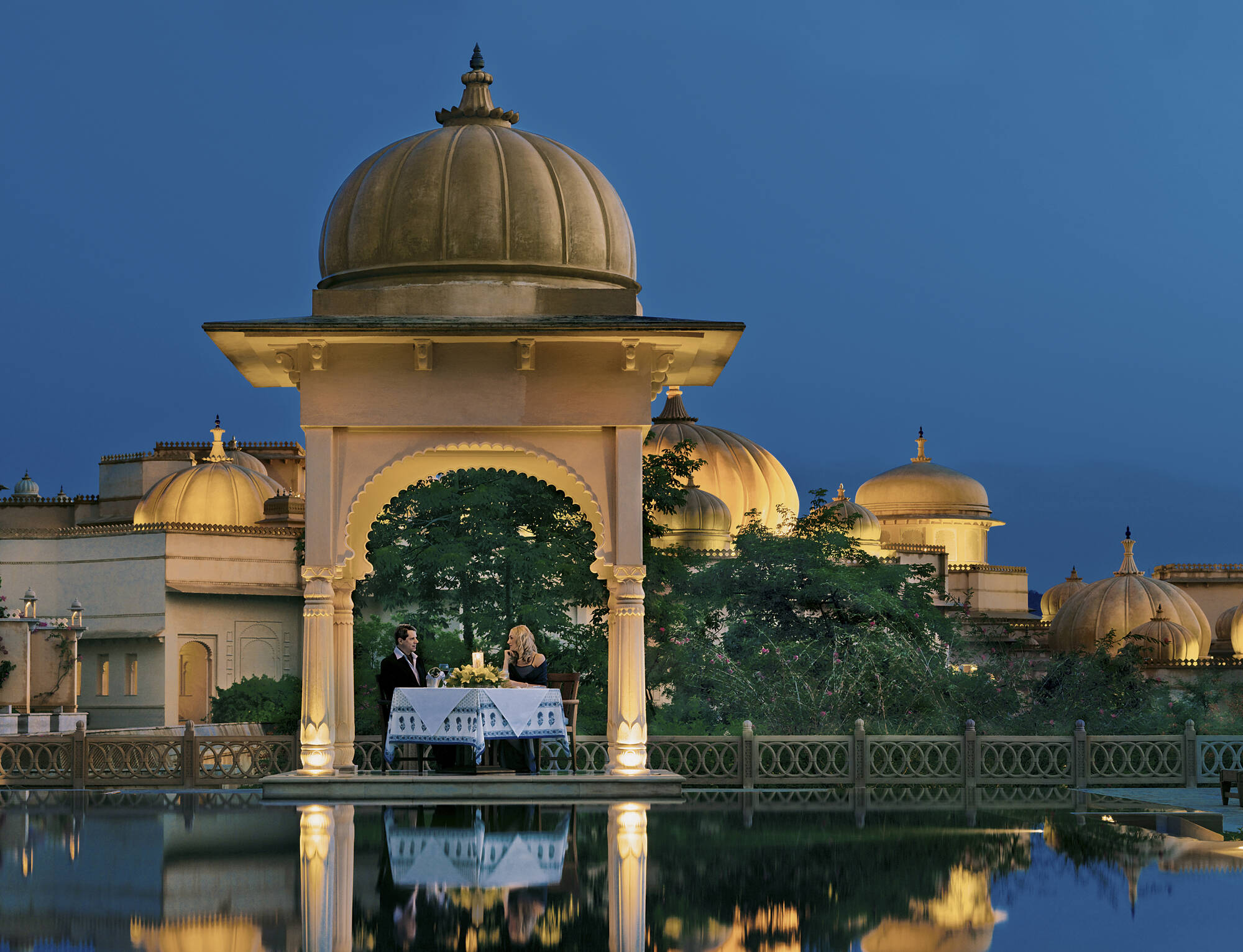 The Oberoi Udaivilas in Udaipur & Umgebung: The Oberoi Udaivilas Romantic Dinner