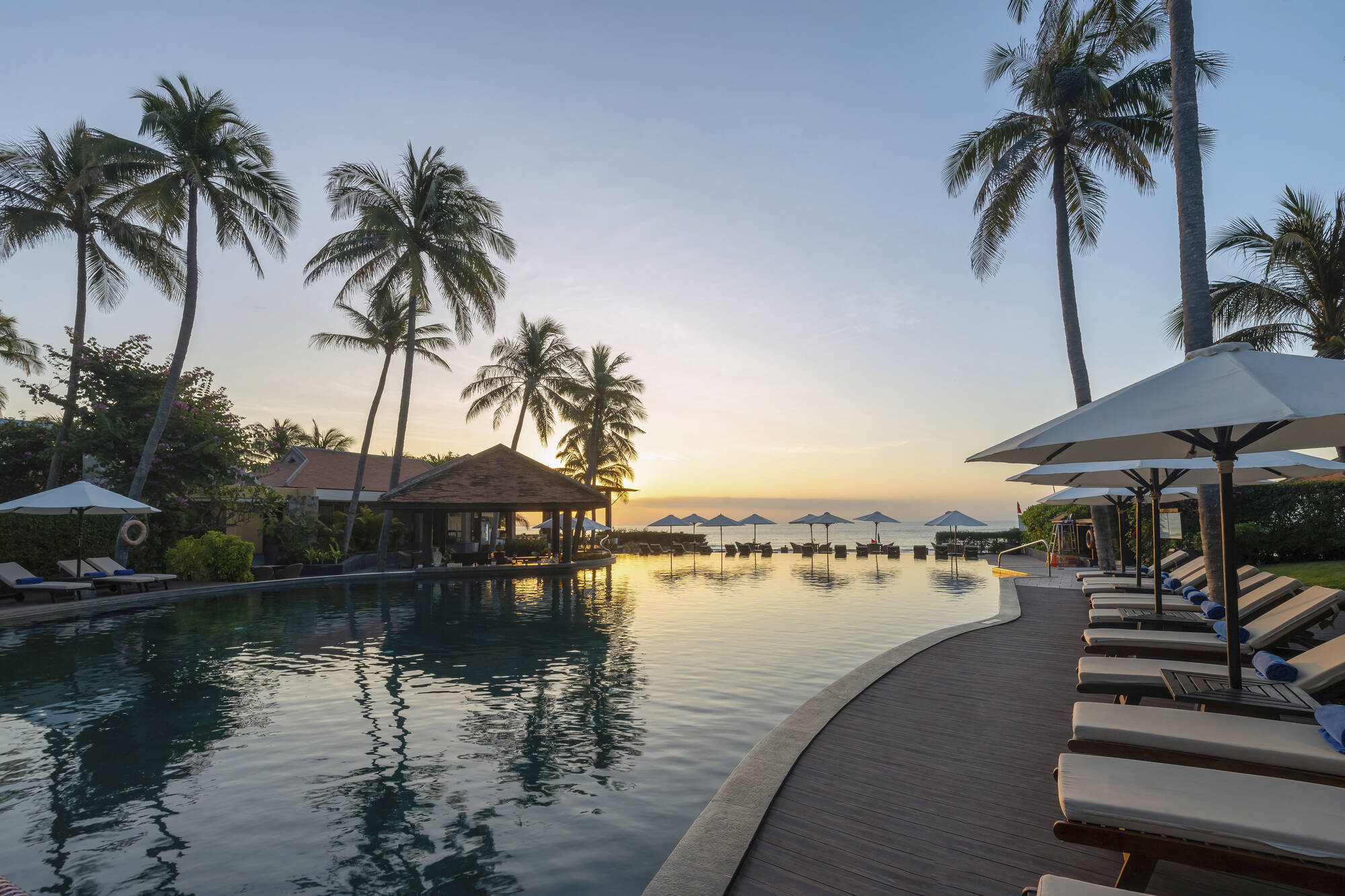 Anantara Mui Ne Resort & Spa in Phan Thiet: Vietnam Anantara Mui Ne Resort & Spa Pool