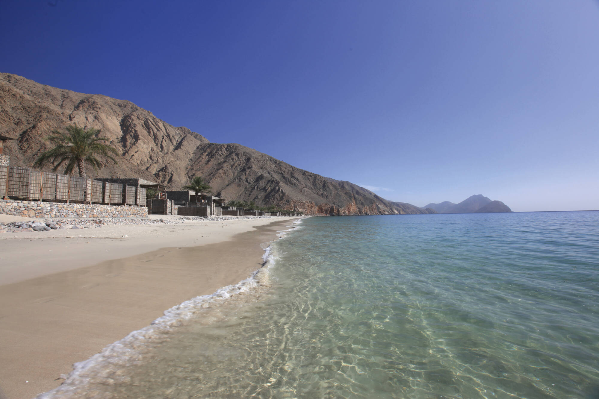Six Senses Zighy Bay in Musandam:  Dibba Six Senses Zighy Bay Strand