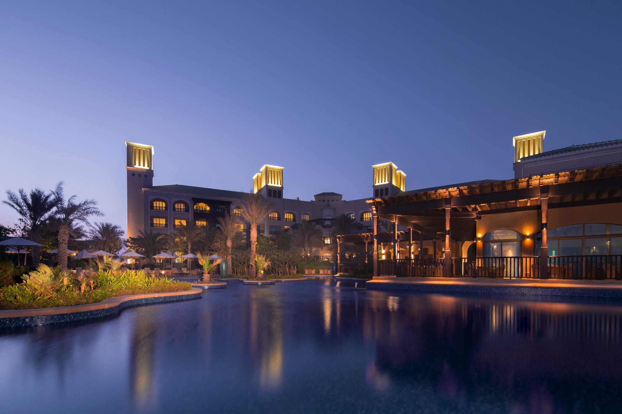 Anantara Desert Island Resort & Spa in Sir Bani Yas: Anantara Desert Island Resort and Spa - Pool