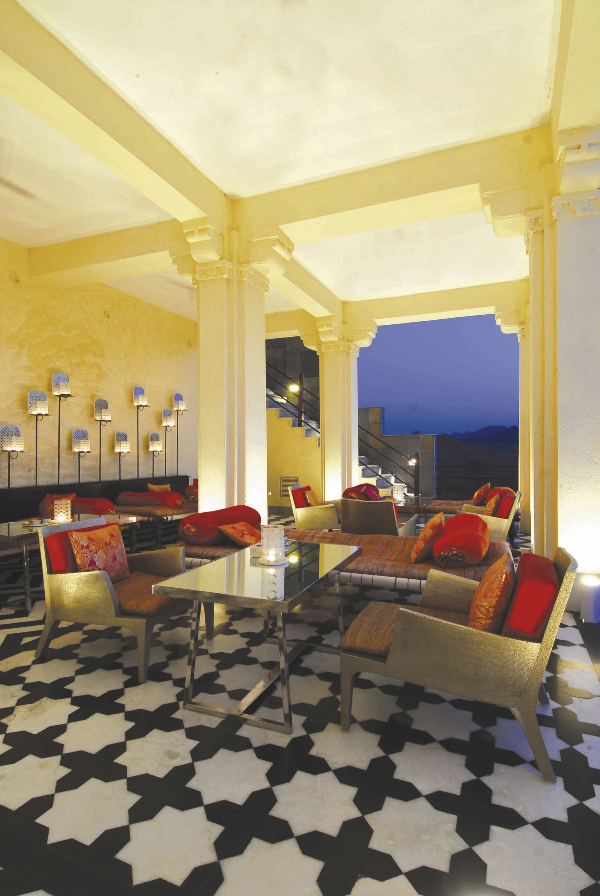 Devigarh by Raas in Udaipur & Umgebung: Indien Devigarh by Raas Lobby
