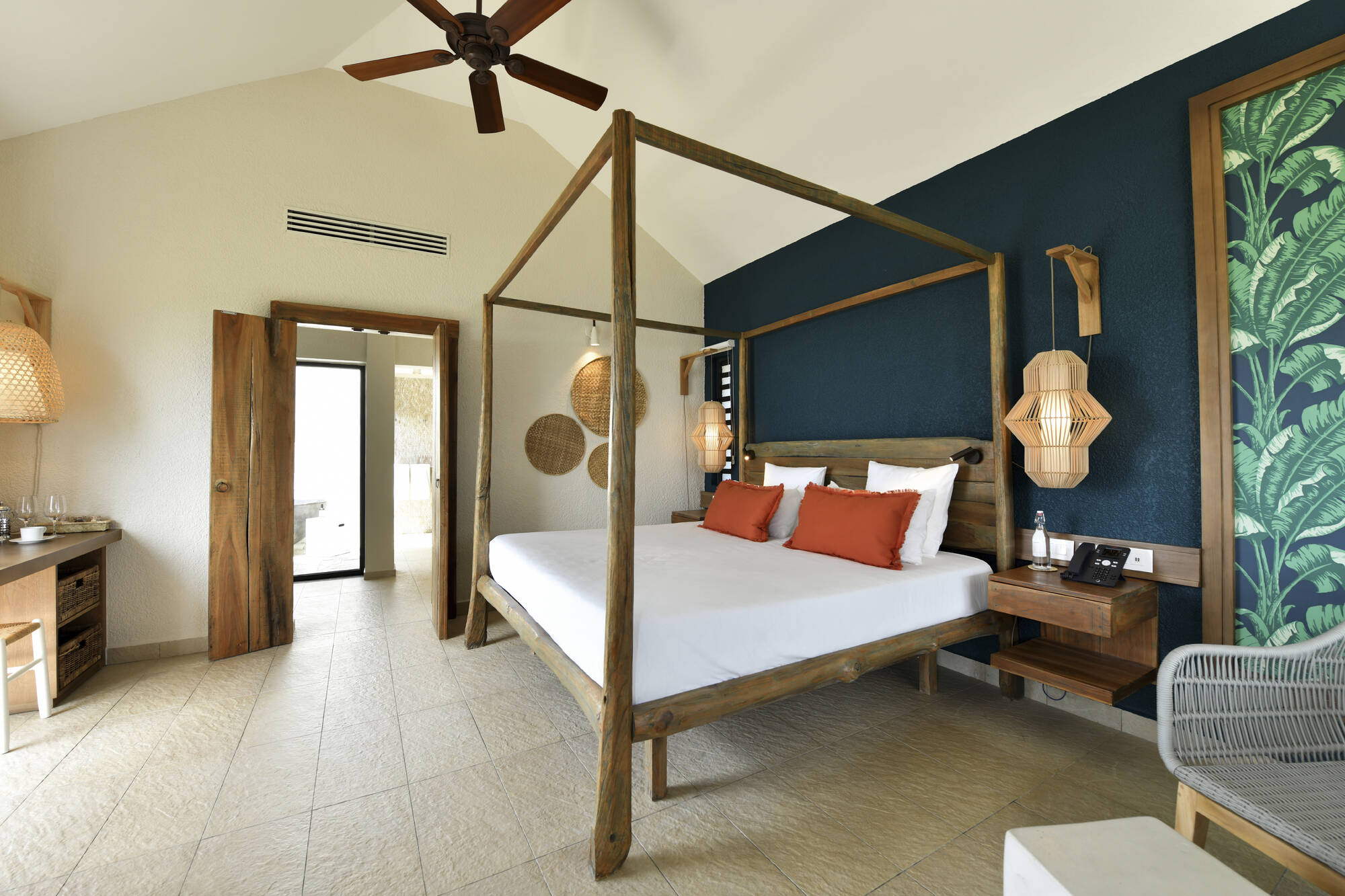 Constance Tekoma Rodrigues: Constance Tekoma Rodrigues - Superior Villa