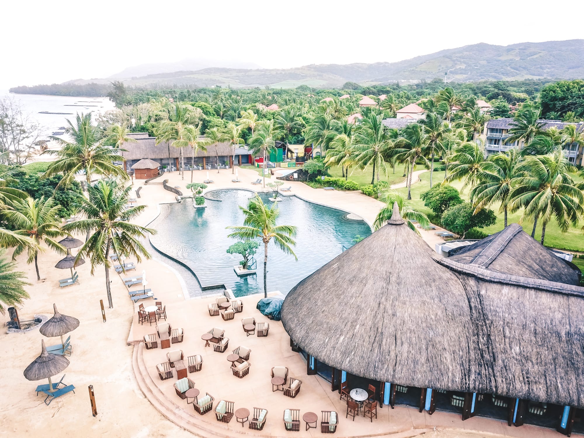Outrigger Mauritius Beach Resort in Süd | Südwesten: Outrigger Mauritius Beach Resort - Pool