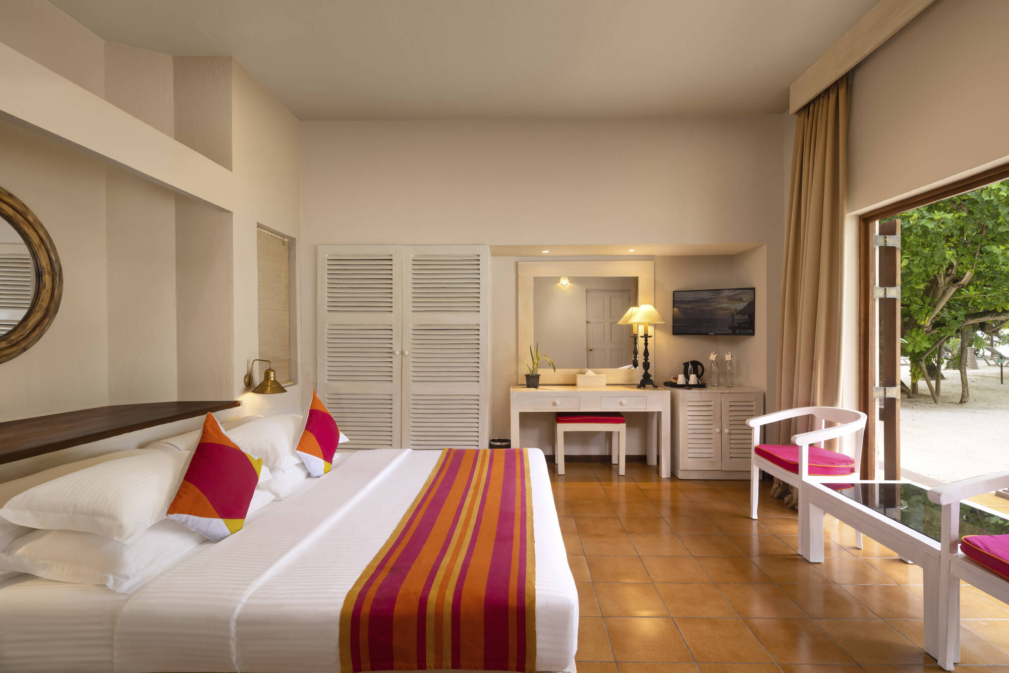 Adaaran Club Rannalhi Maldives in Malediven: Adaaran Club Rannalhi Maldives - Classic Zimmer