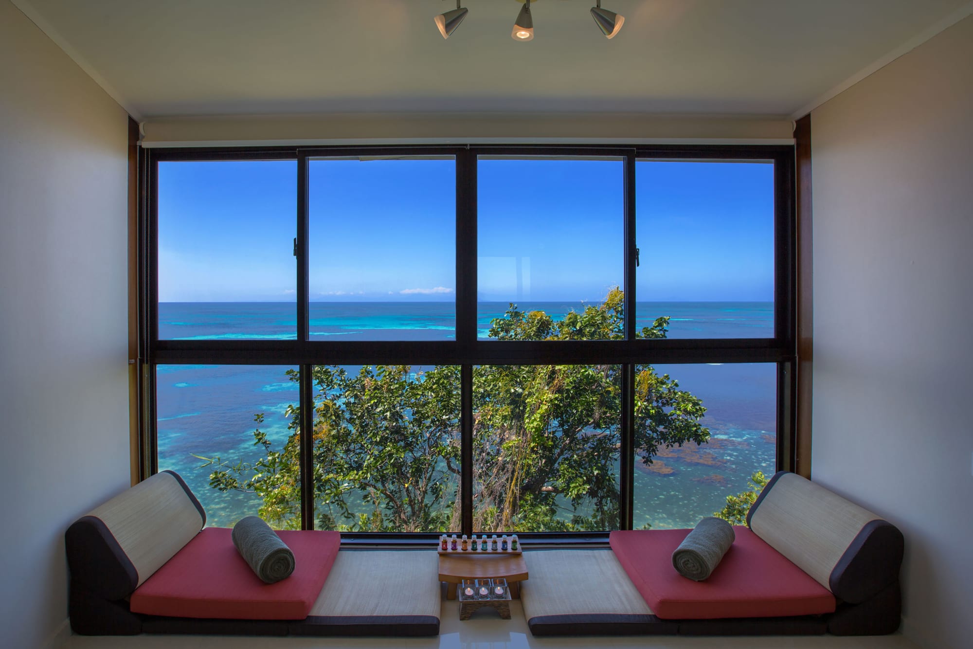 Coco de Mer & Black Parrot Suites in Praslin: Praslin Coco de Mer and Black Parrot Suites