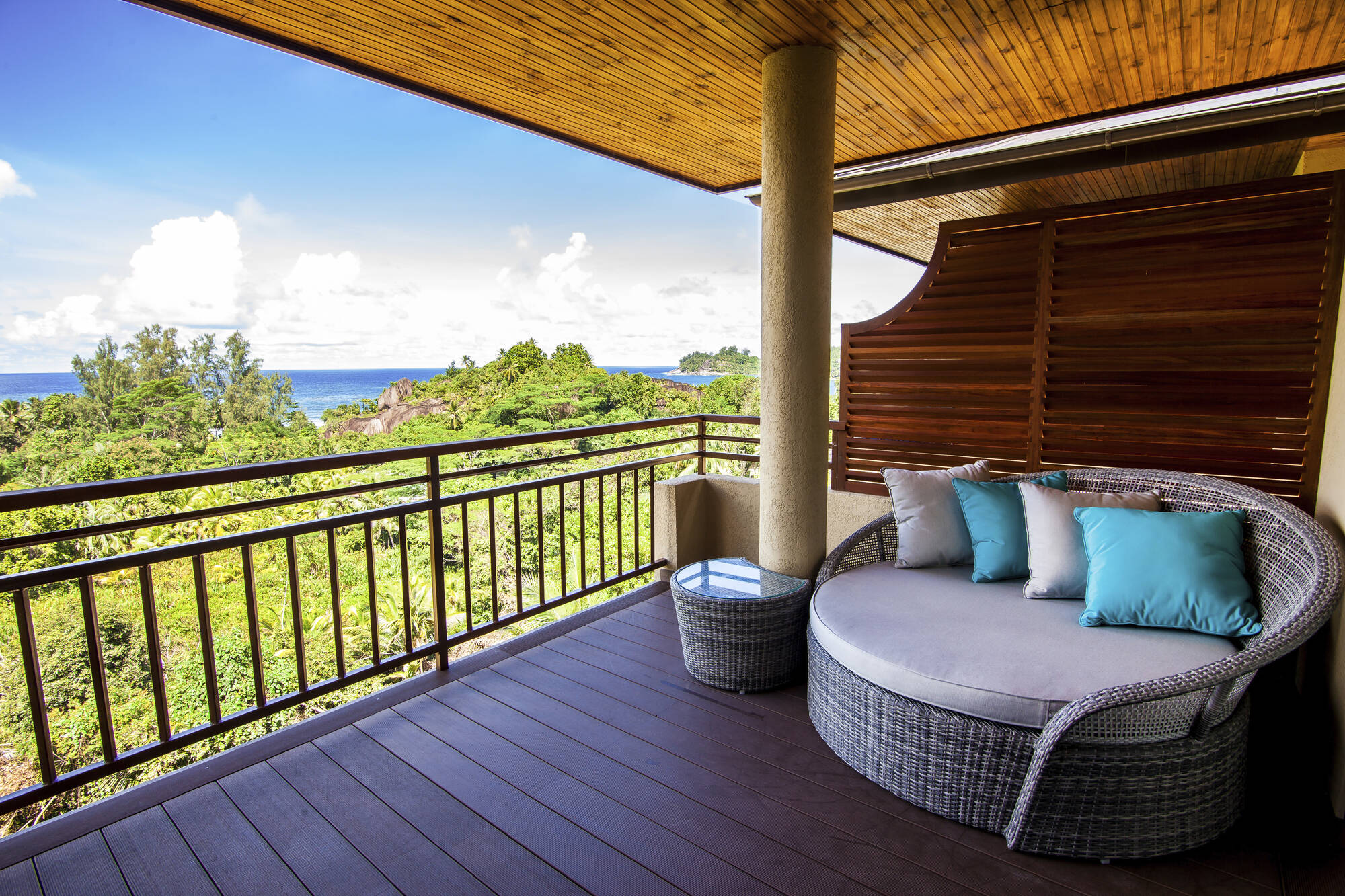 Valmer Resort in Mahé: Valmer Resort - Terrasse