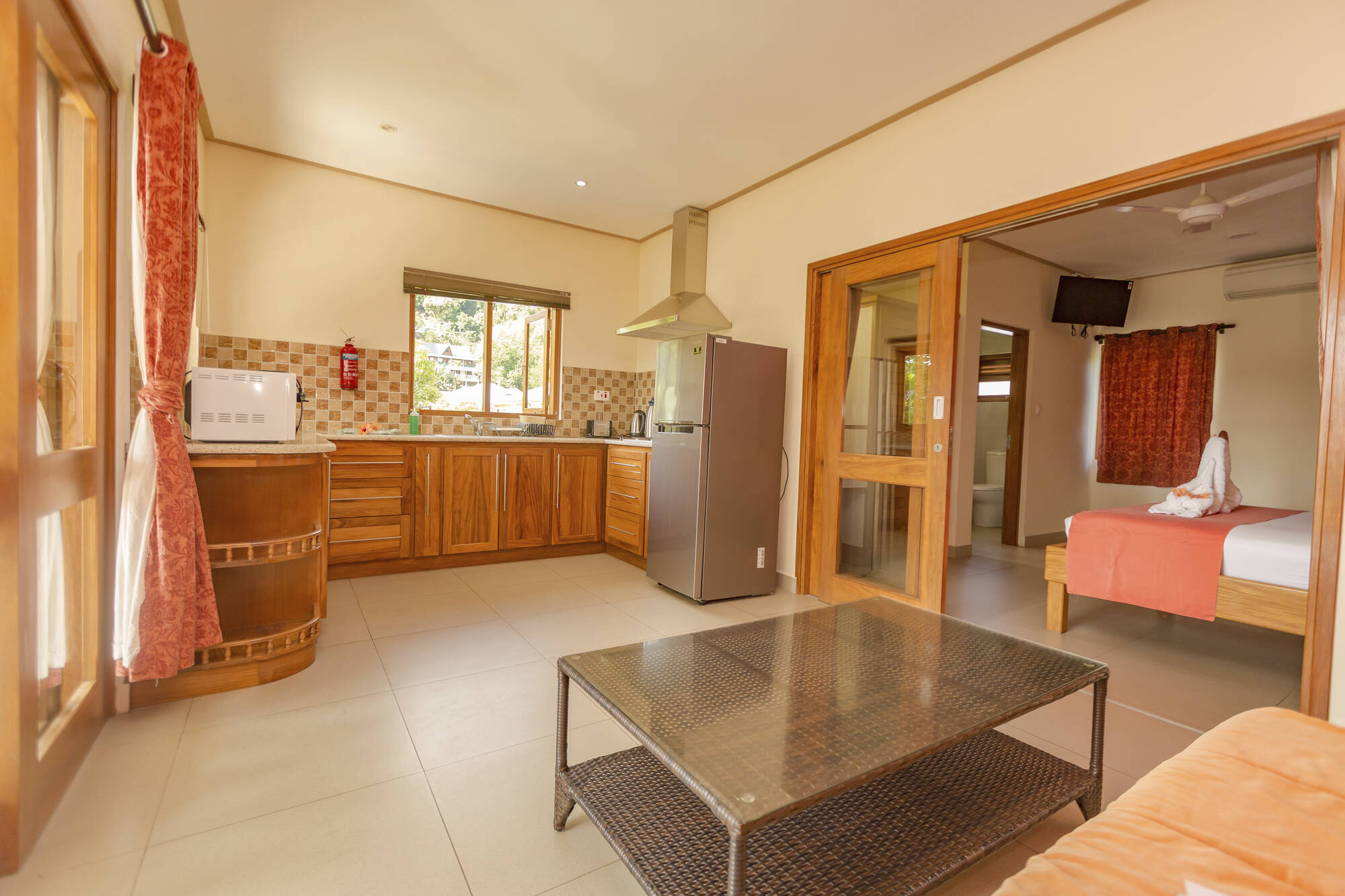 Cote d`Or Chalets in Praslin: Cote d Or Chalets - Wohnbeispiel