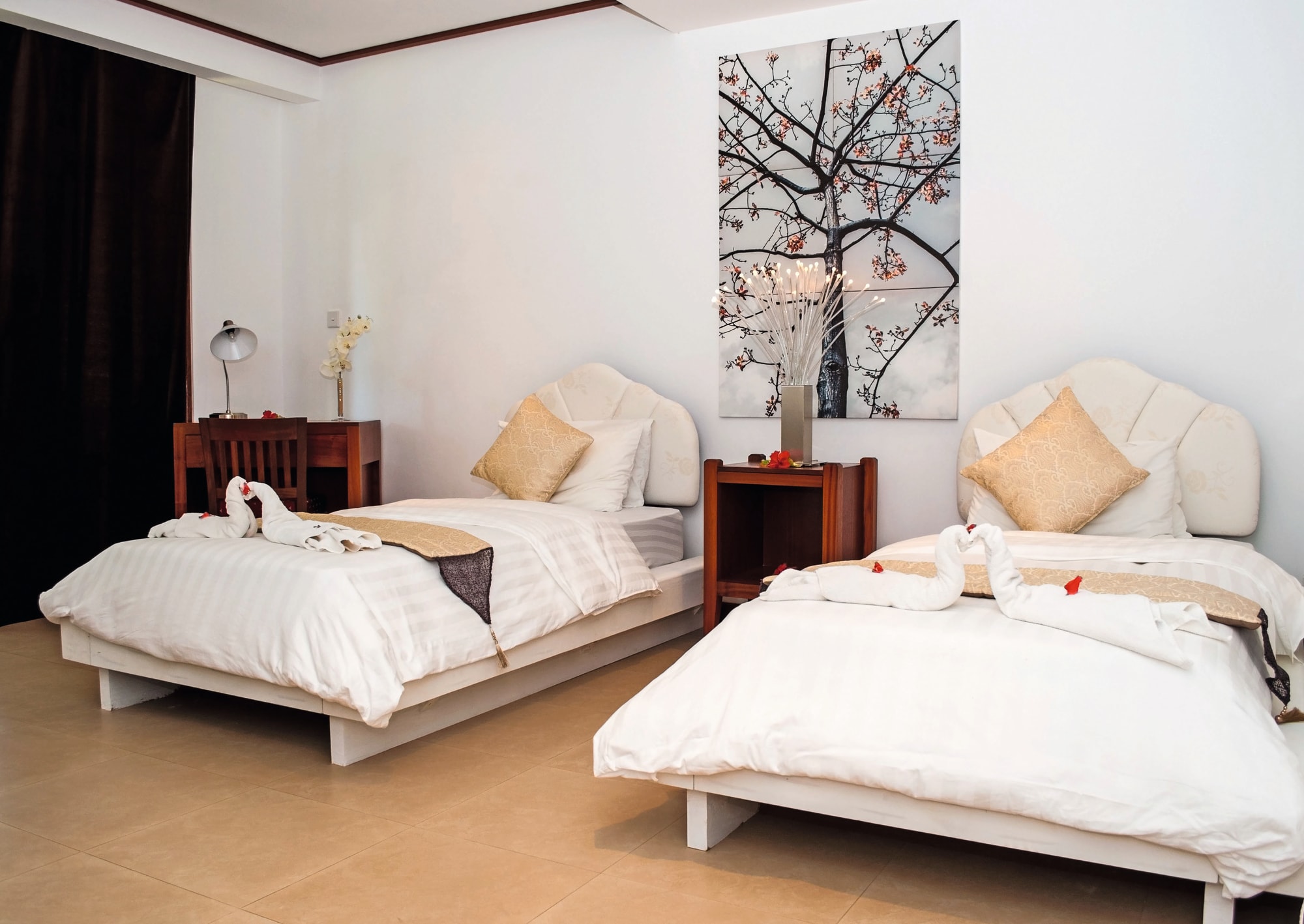 Le Domaine de L´Orangeraie in La Digue: Le Domaine de L Orangeraie Beachfront Deluxe Villa