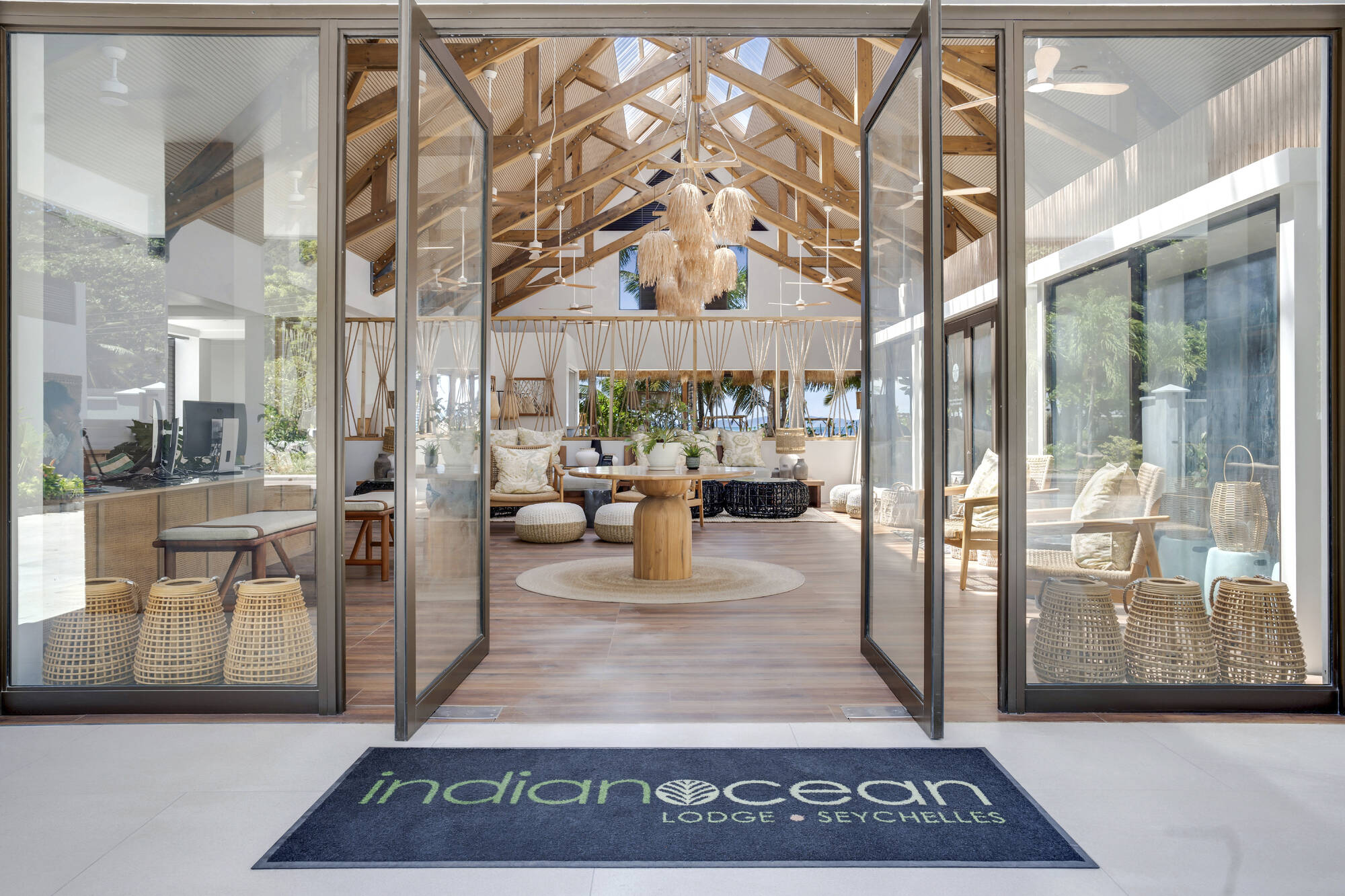 Indian Ocean Lodge in Praslin: Praslin Indian Ocean Lodge