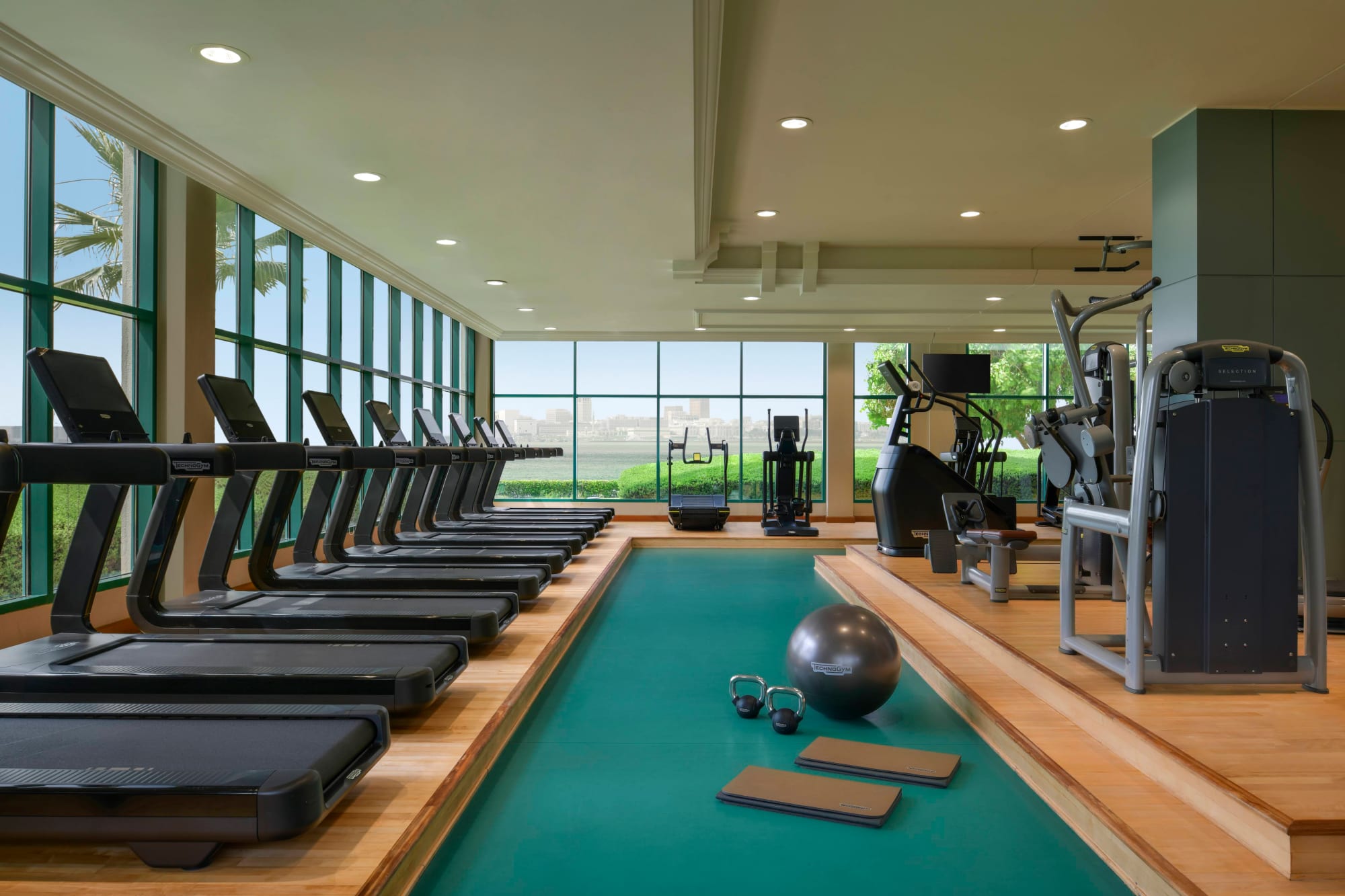 Sheraton Grand Doha Resort & Convention Hotel: Sheraton Grand Doha Resort and Convention Hotel - Gym