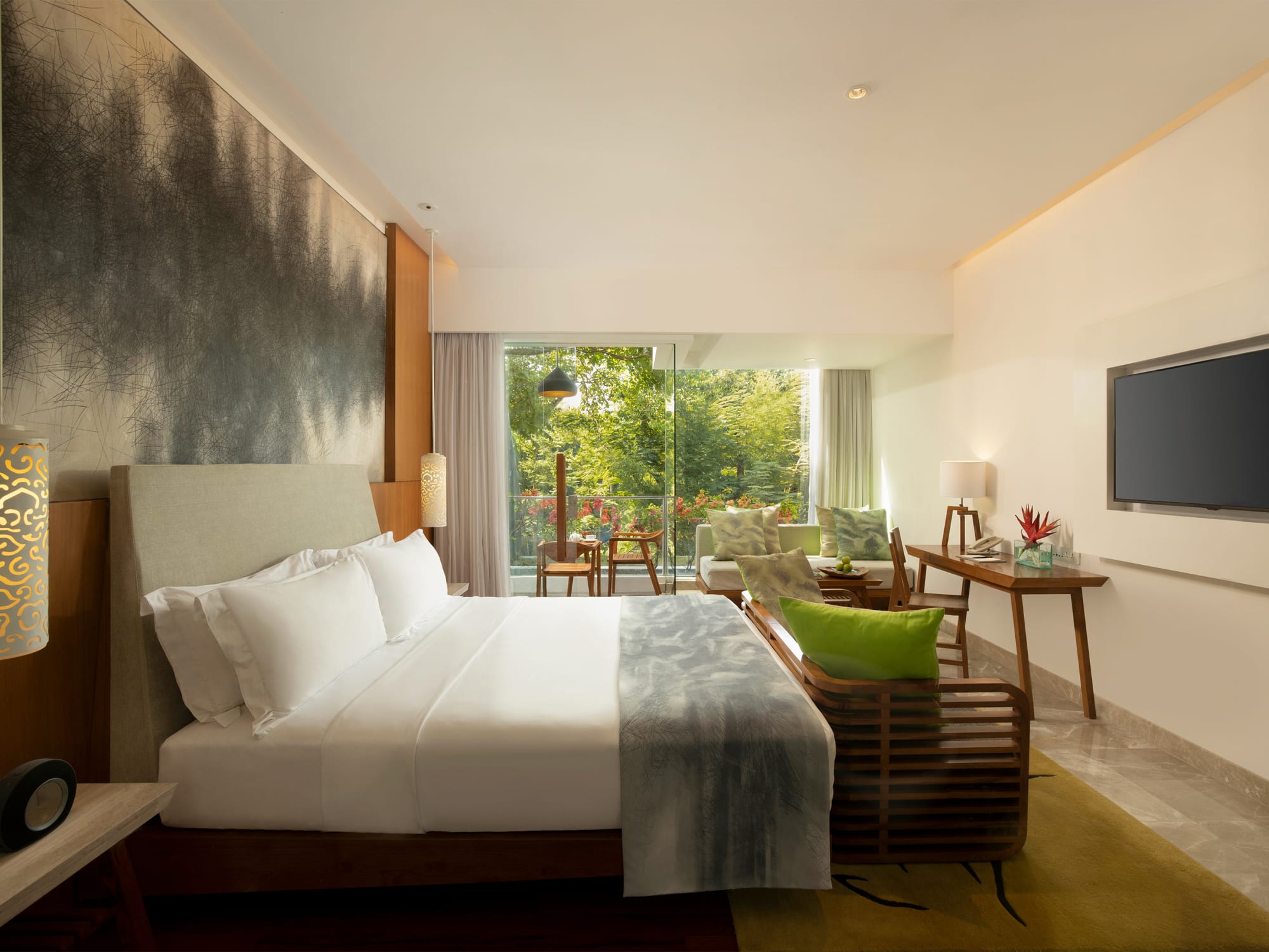 Maya Sanur Resort & Spa in Süd-Bali: Maya Sanur Resort and Spa Garden View Zimmer