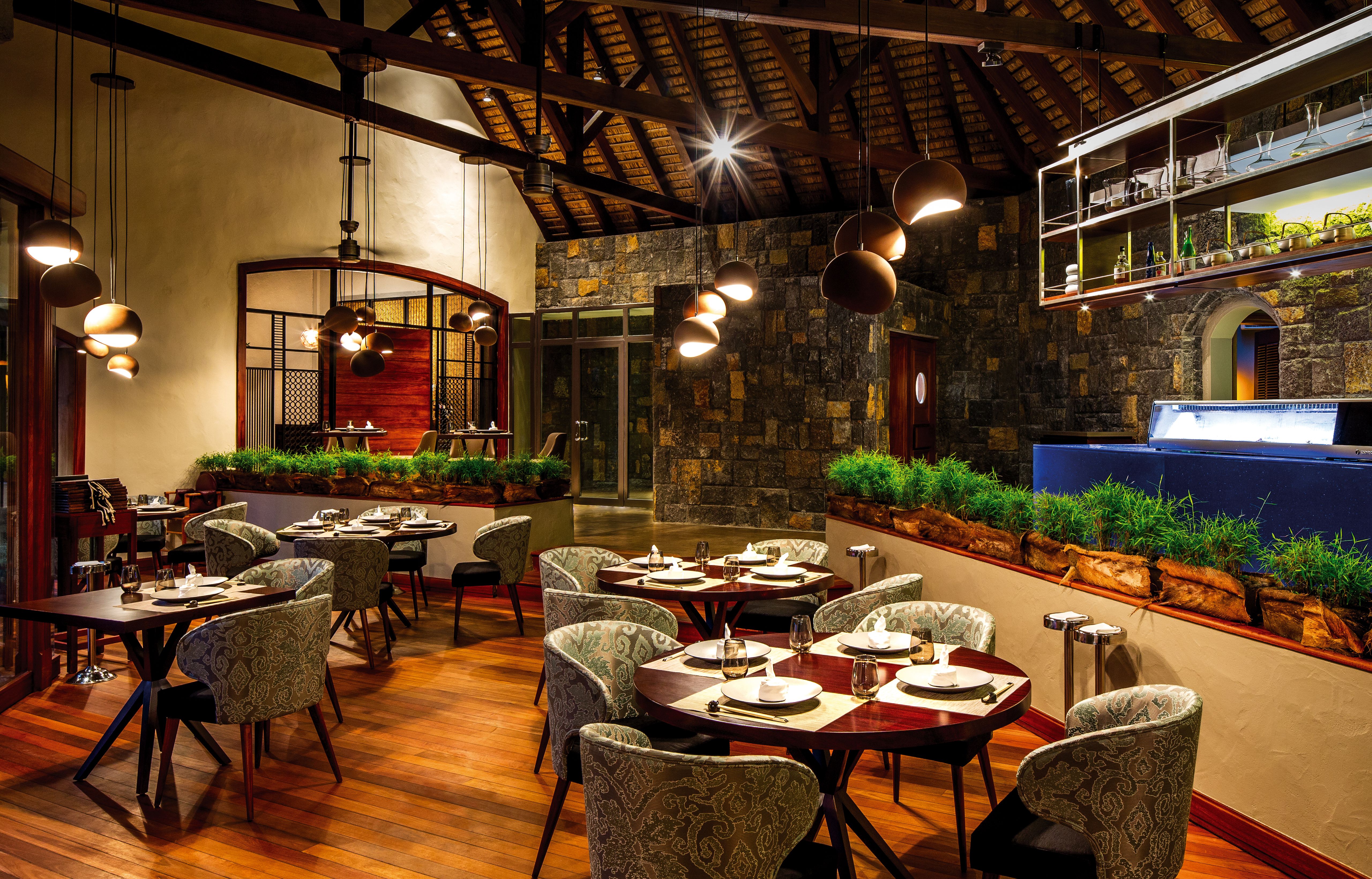 Dinarobin Beachcomber Golf Resort & Spa in Süd | Südwesten: Mauritius Dinarobin Beachcomber Golf Resort & Spa Restaurant