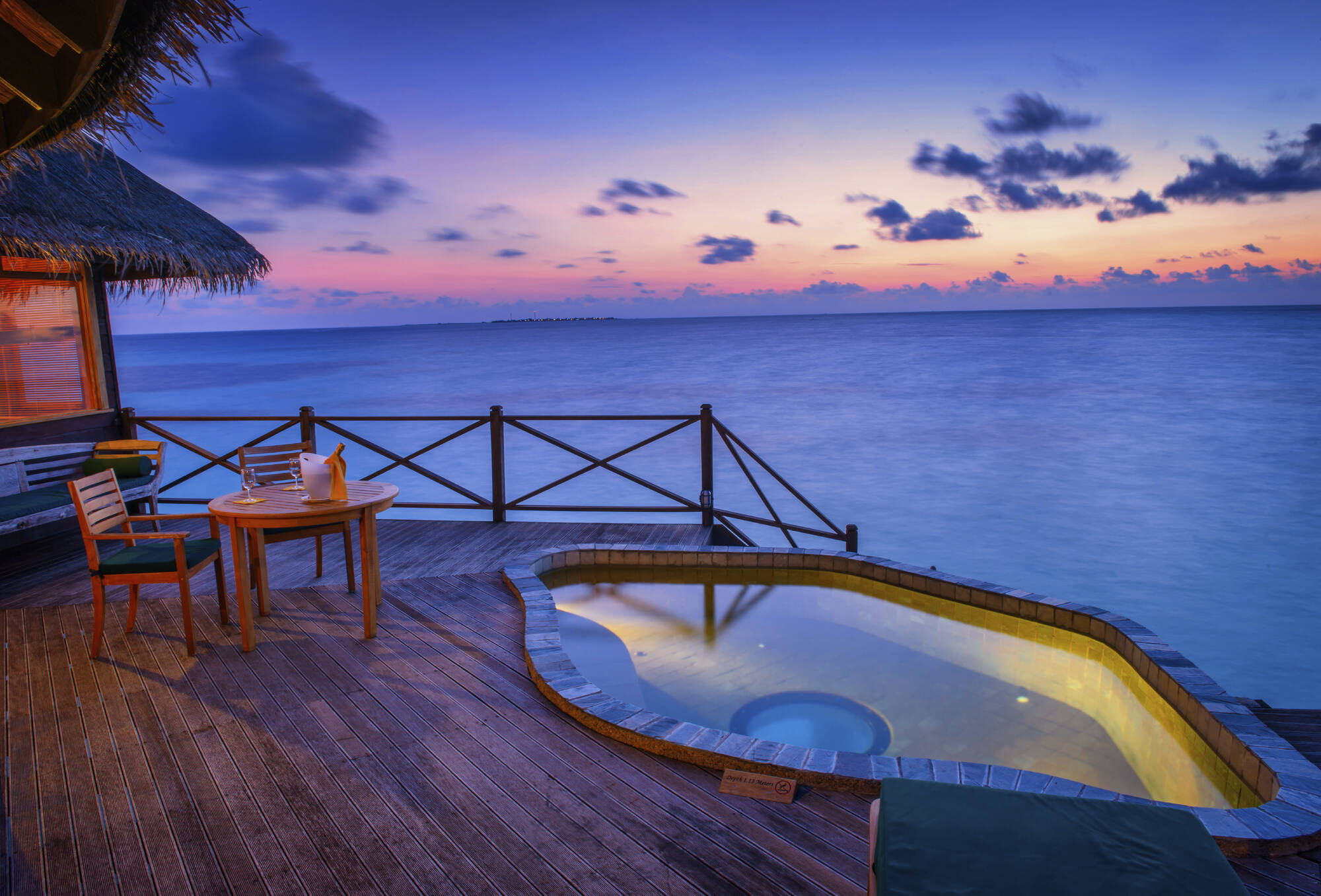 Coco Palm Dhuni Kolhu in Malediven: Coco Palm Dhuni Kolhu - Sunset Lagoon Villa