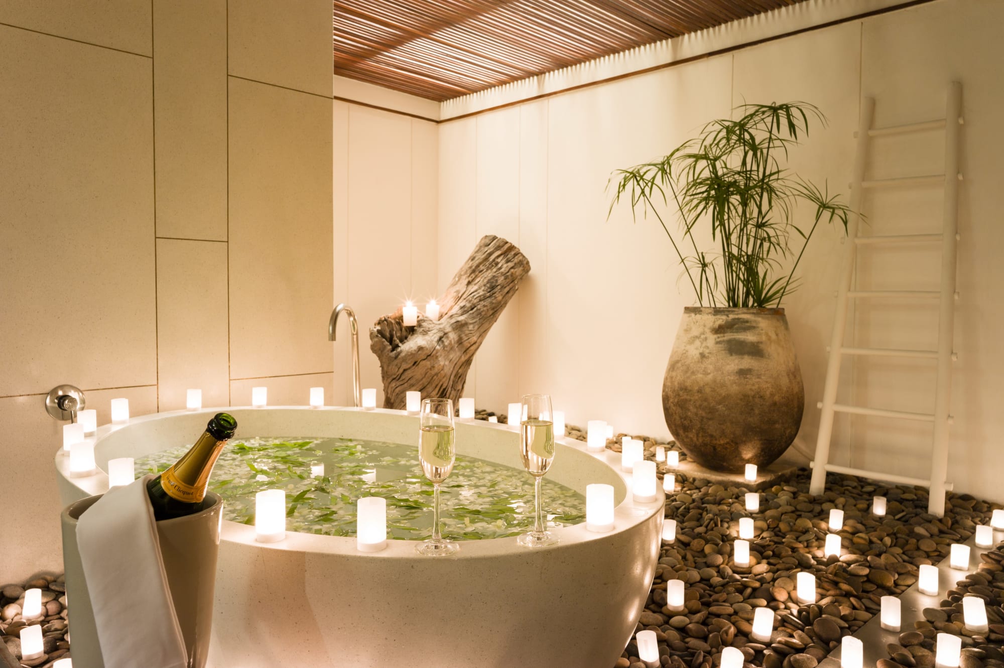 The Sarojin in Khao Lak:  Thailand The Sarojin Garden and Pool Residence Badezimmer
