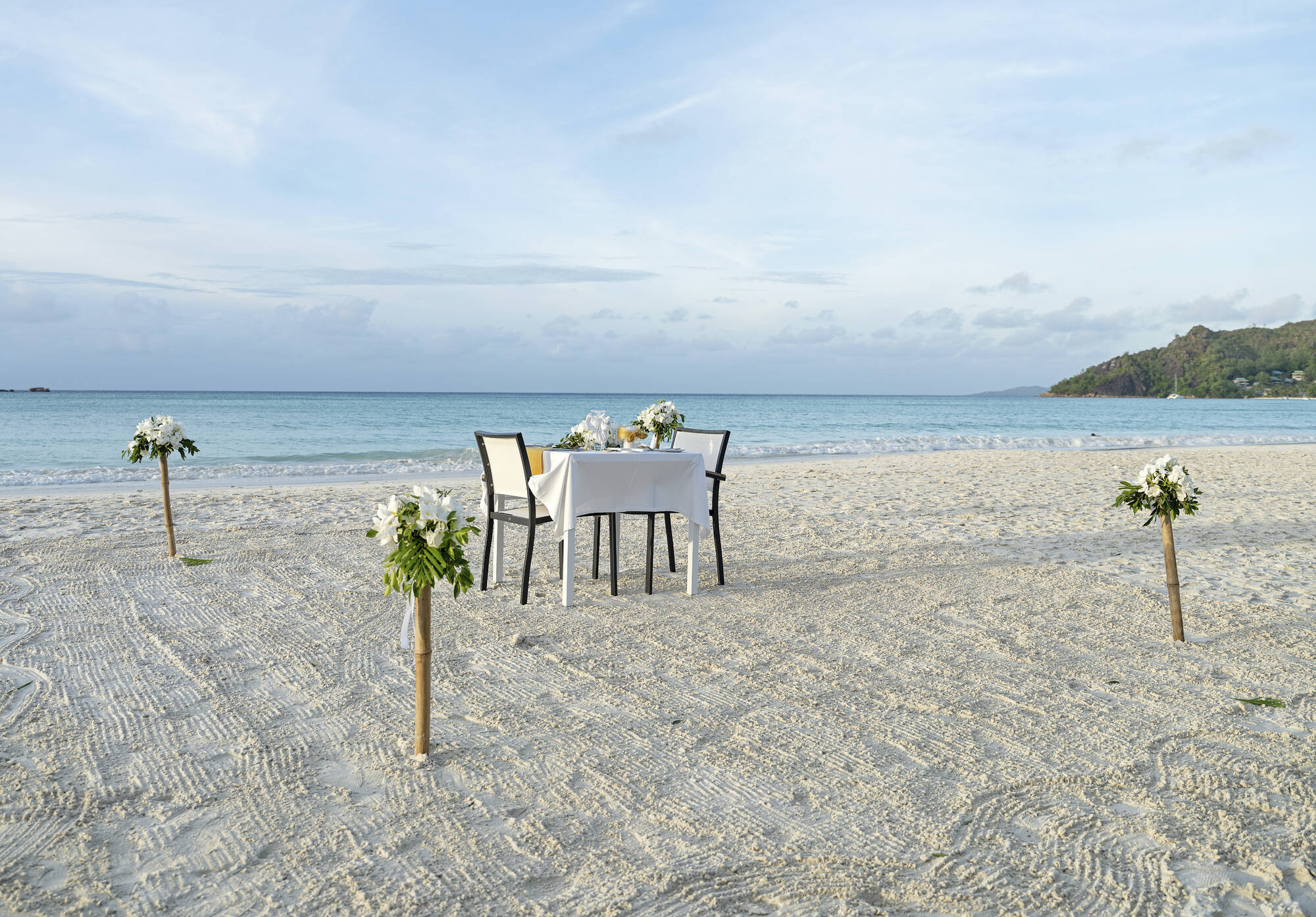 Acajou Beach Resort in Praslin: Acajou Beach Resort Romantic Dinner