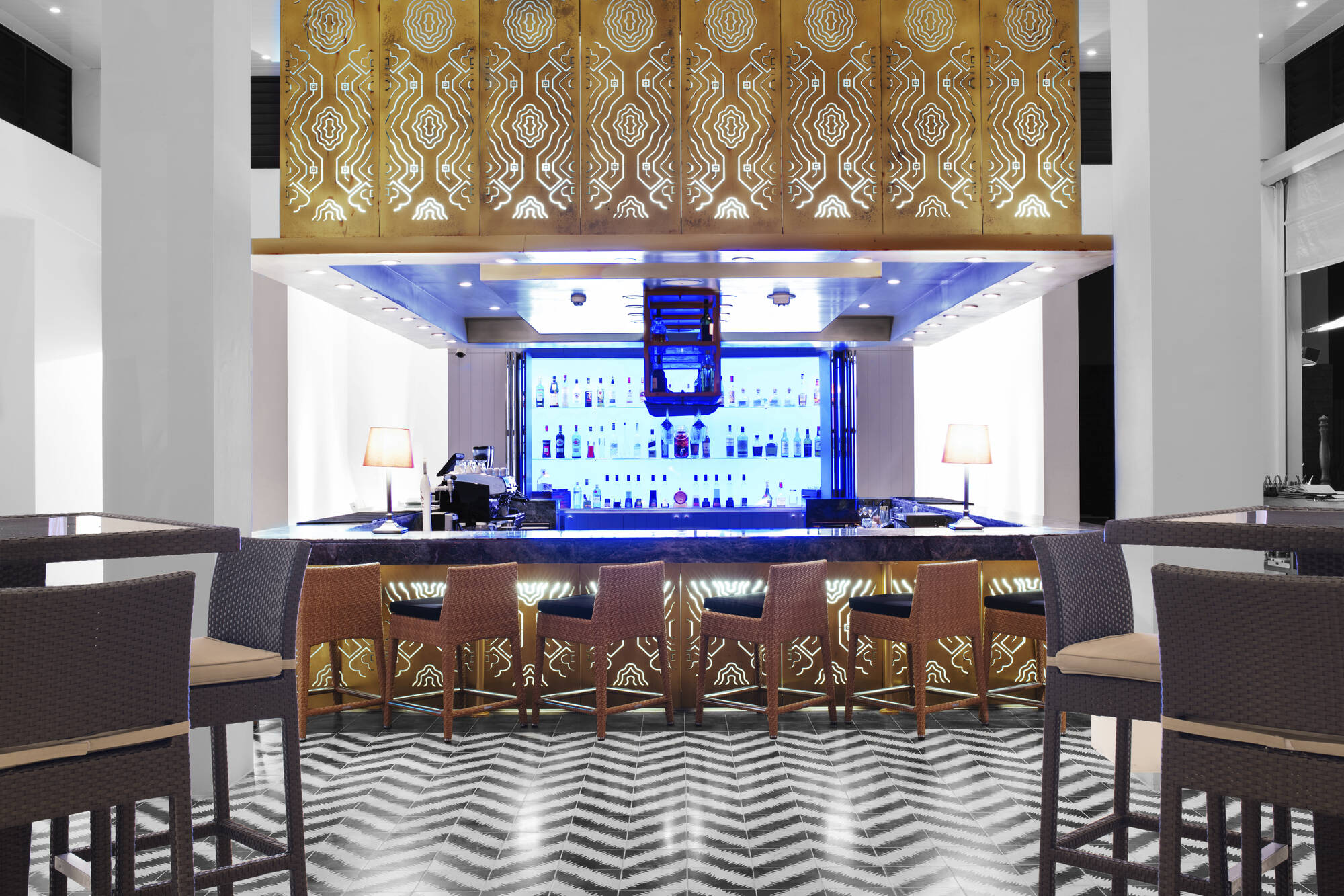 Al Baleed Resort Salalah by Anantara: Al Baleed Resort Salalah by Anantara - Al Mina Bar Chairs