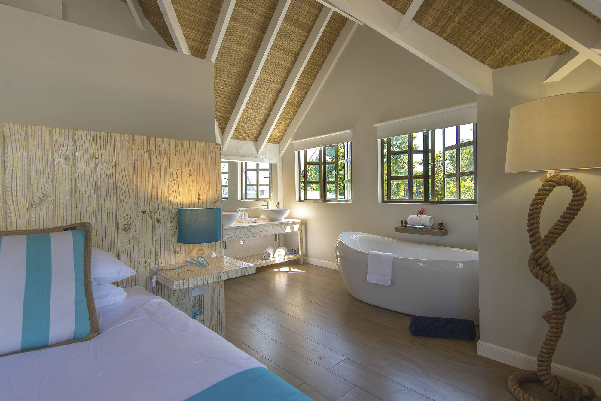 Le Nautique Luxury Waterfront Hotel in La Digue: Le Nautique - Wohnbeispiel