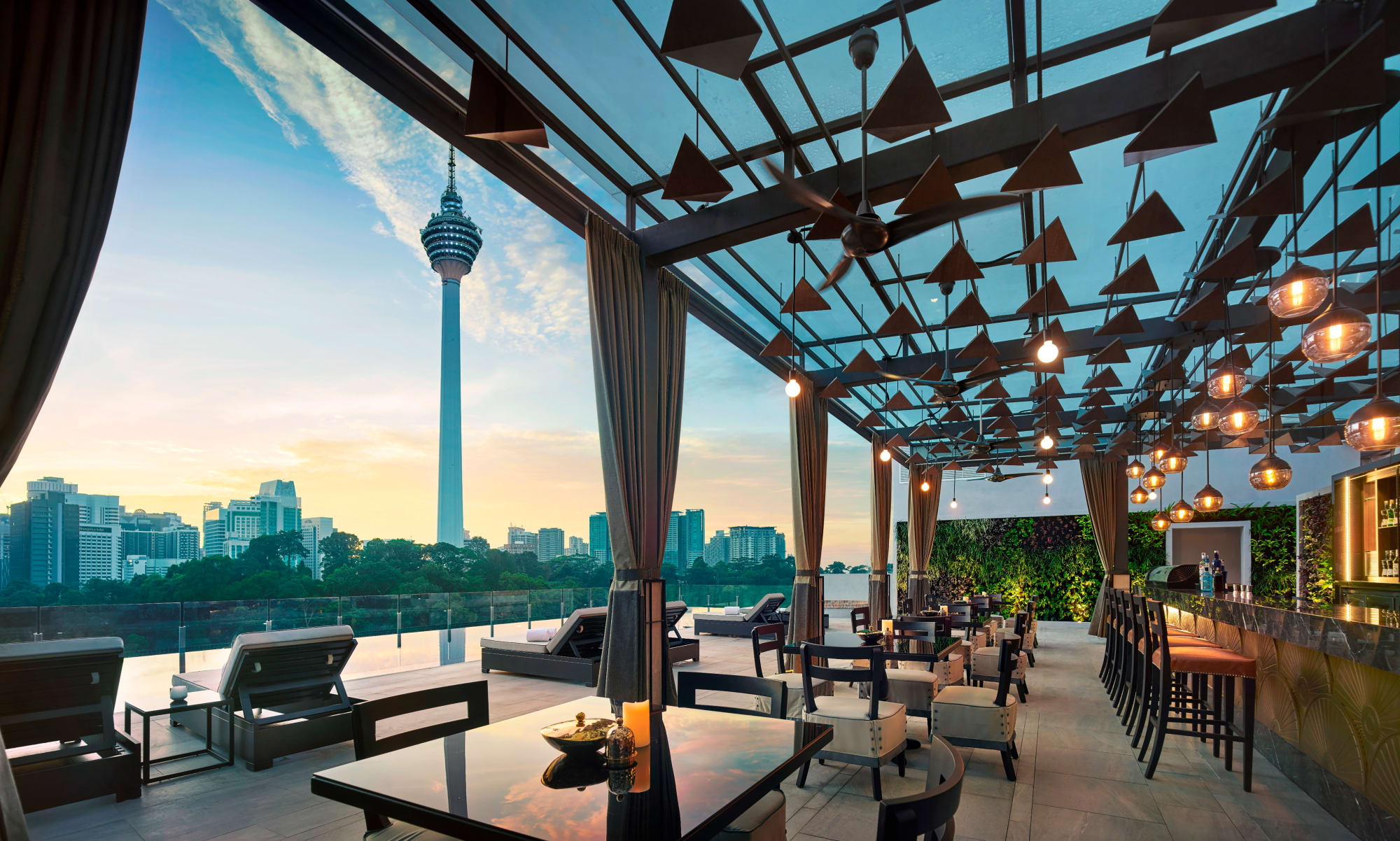 Hotel Stripes Kuala Lumpur: Hotel Stripes Kuala Lumpur Poolbar
