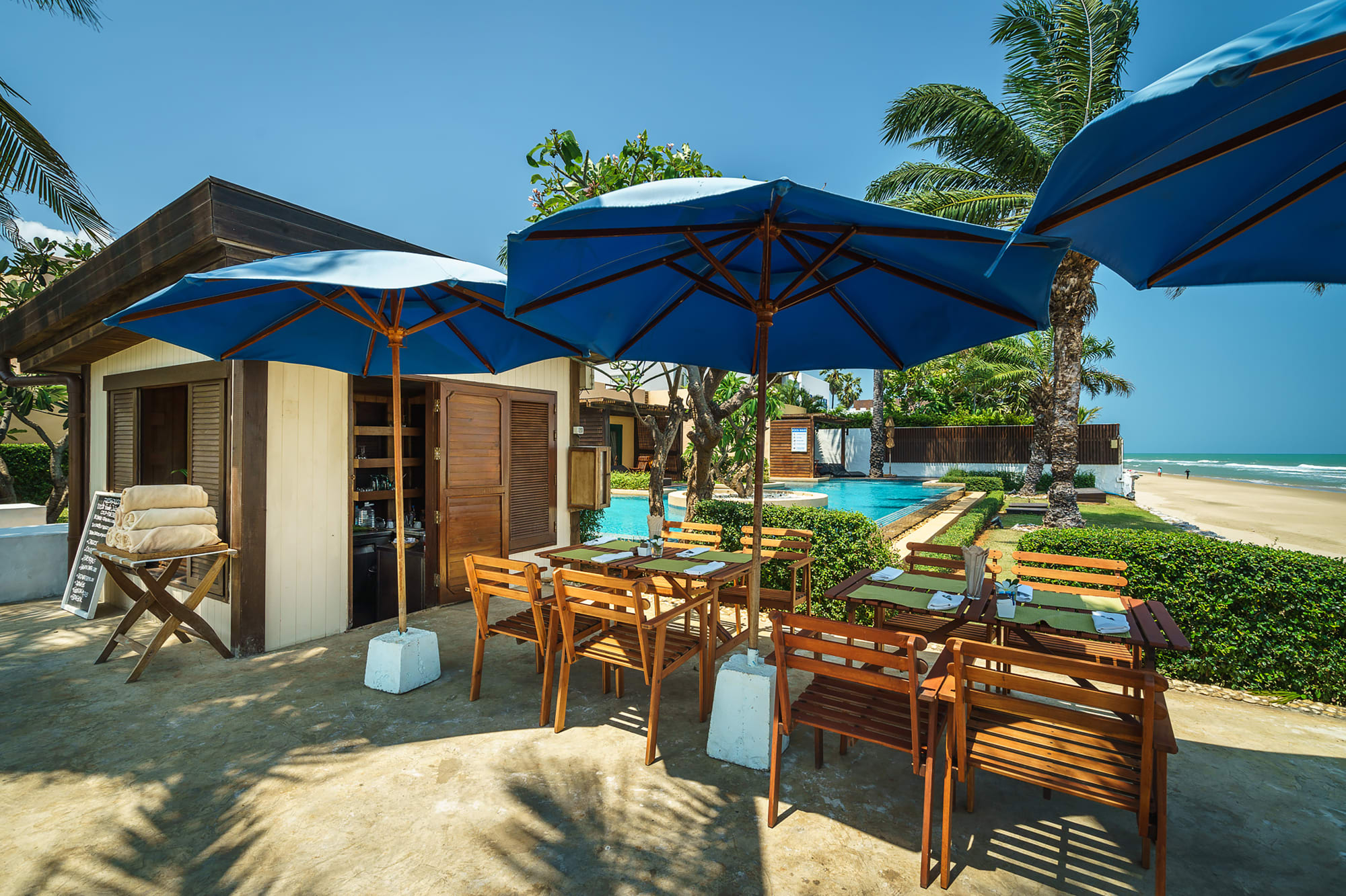 Aleenta Hua Hin Pranburi: Hua Hin Aleenta Hua Hin Pranburi Beach Cafe