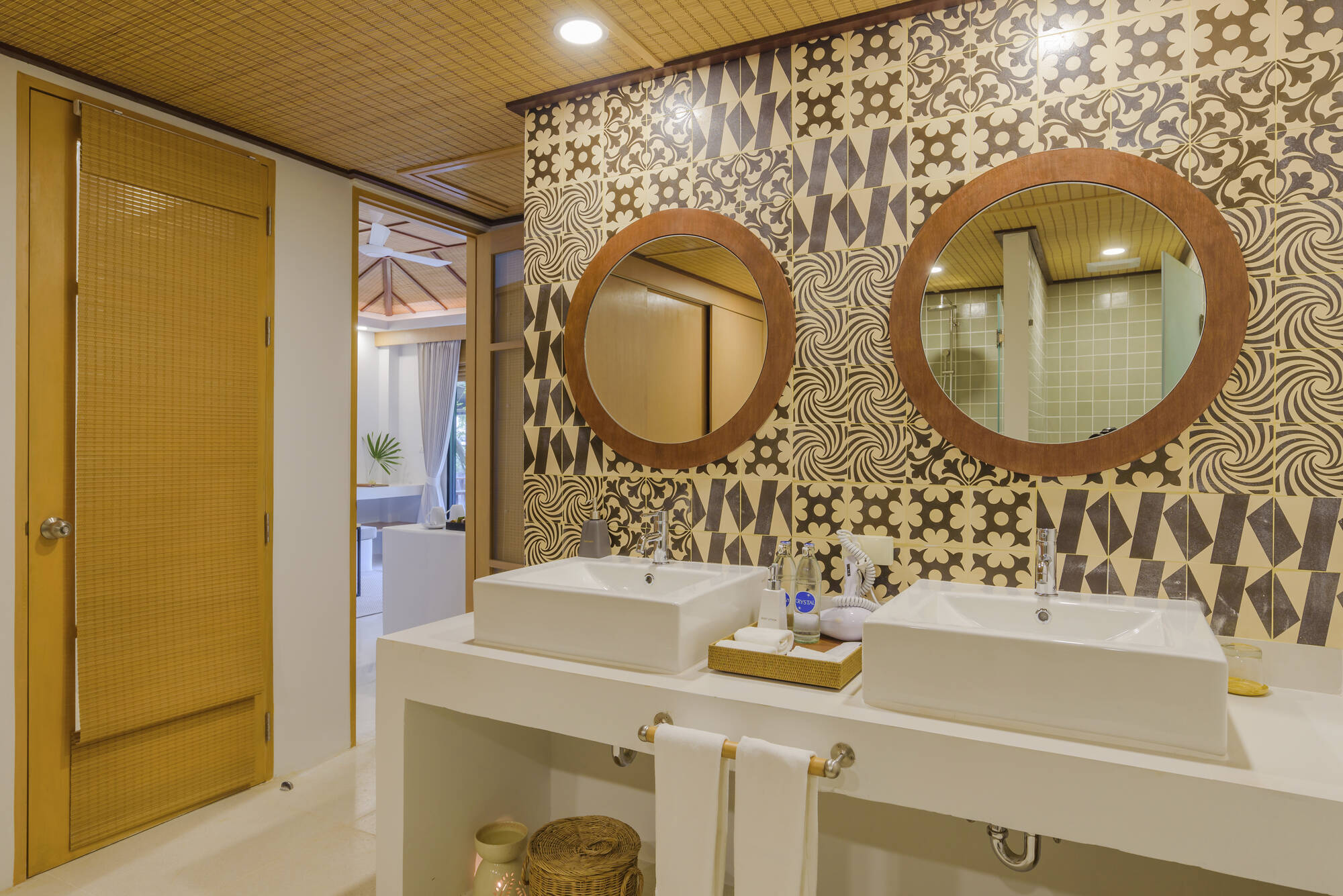 Paradise Beach Resort in Ko Samui: Thailand Paradise Beach Resort Suite Badezimmer