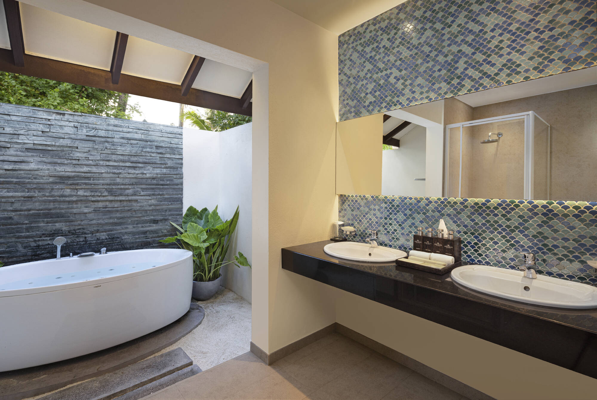 Adaaran Select Meedhupparu in Malediven:  Malediven Adaaran Select Meedhupparu - Deluxe Family Beach Villa