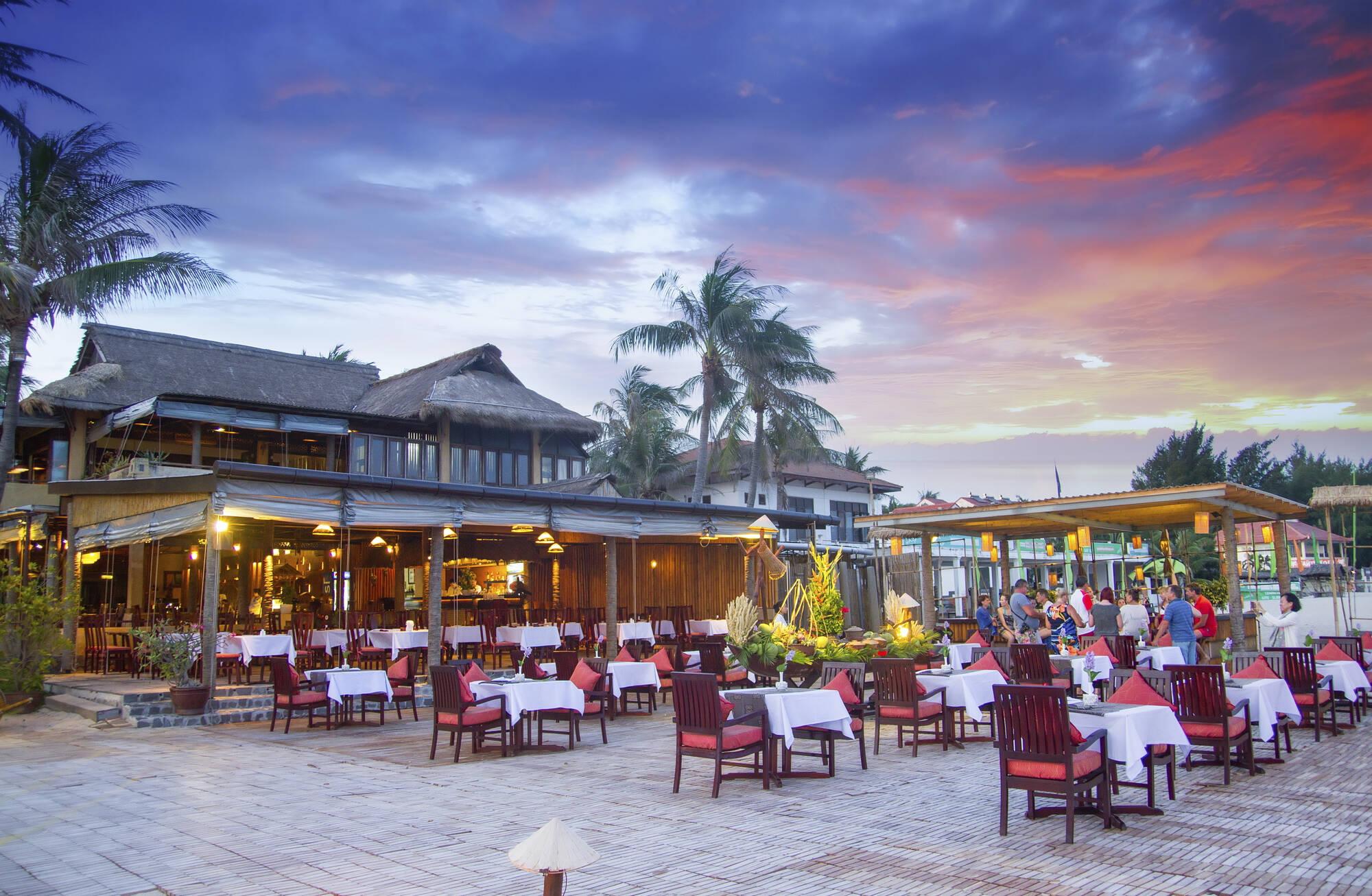 Bamboo Village Beach Resort & Spa in Phan Thiet: Bamboo Village Beach Resort and Spa Restaurant Sunset