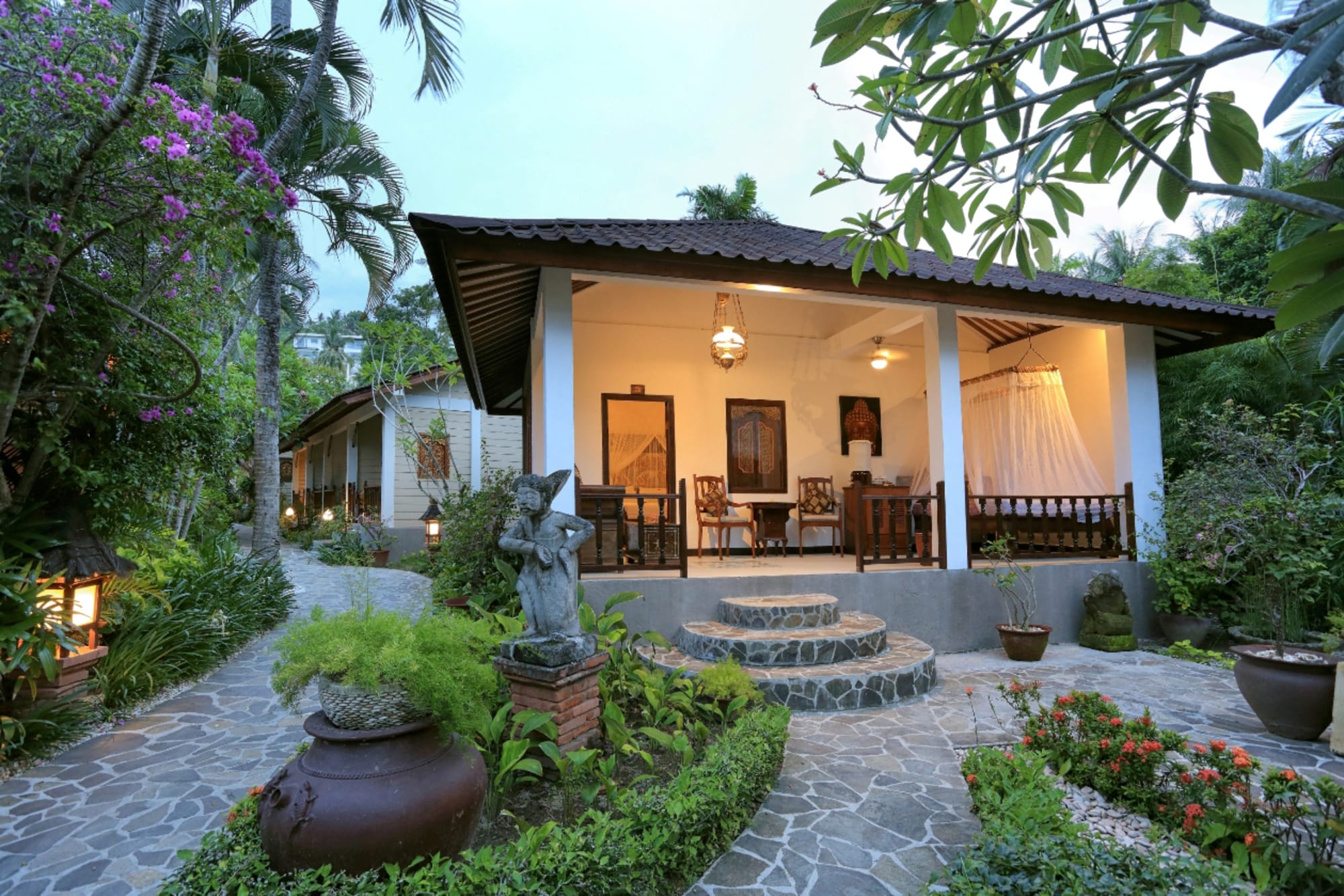 Puri Mas Beach Resort in Lombok: Puri Mas Beach Resort - Classic Queen Zimmer