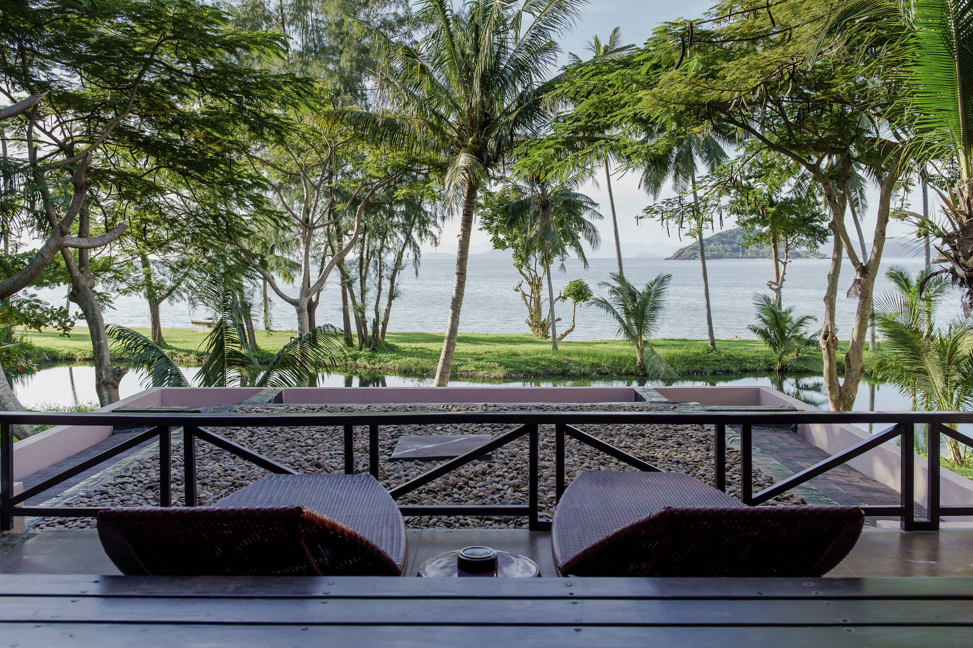 Seavana Beach Resort in Ko Chang & Umgebung: Thailand Seavana Beach Resort Koh Mak Jacuzzi Balcony Meerblickzimmer