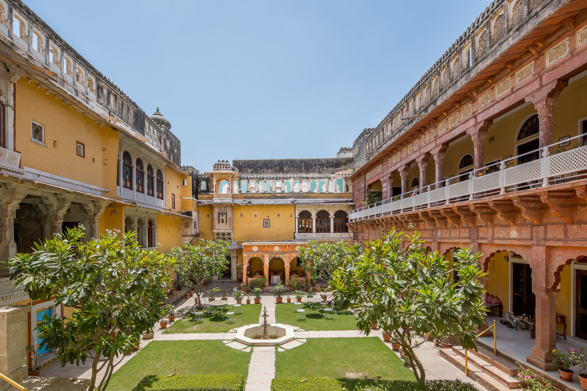 Chanoud Garh in Udaipur & Umgebung: Indien Chanoud Garh Garten