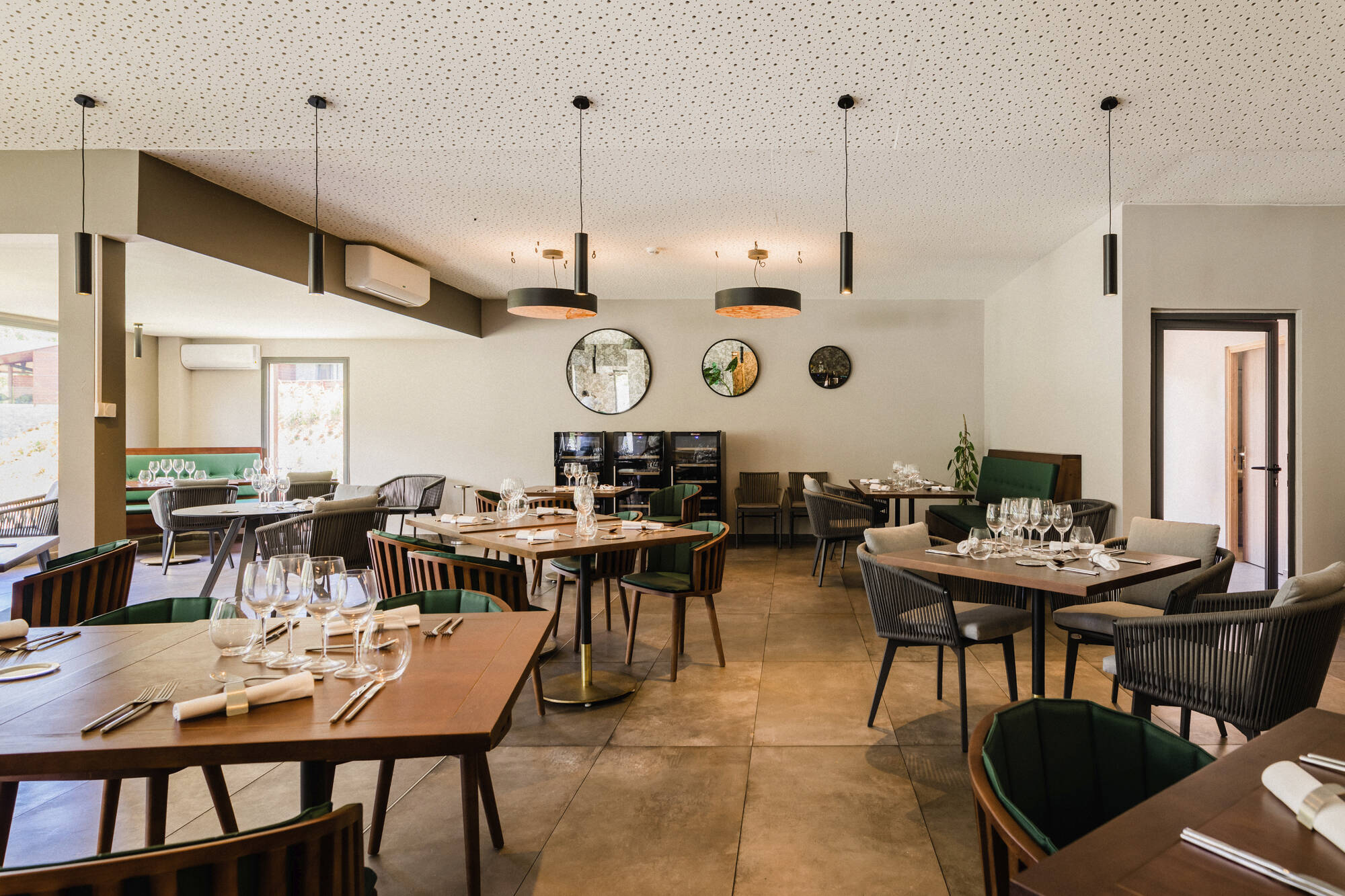 Sarana Hotel & Spa in Hellbourg | Salazie:  Sarana Hotel and Spa - Restaurant