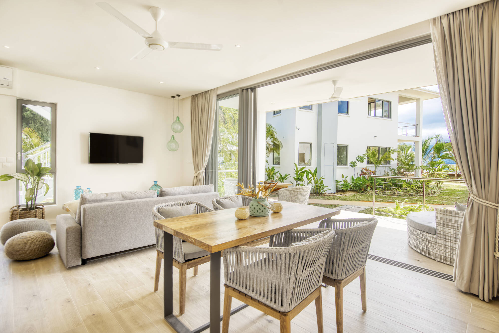 Pineapple Beach Villas in Mahé: Seychellen Pineapple Beach Villas Wohnbeispiel