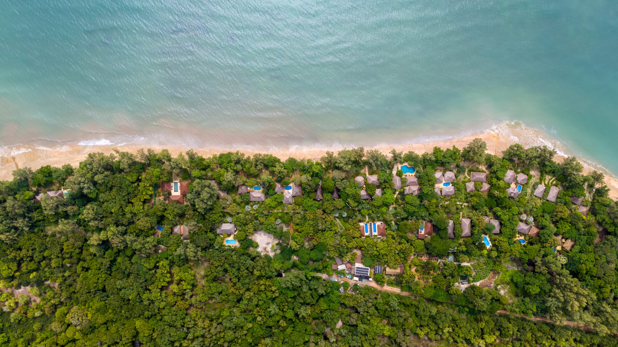 Koh Jum Beach Villas in Krabi: Koh Jum Beach Villas Luftaufnahme