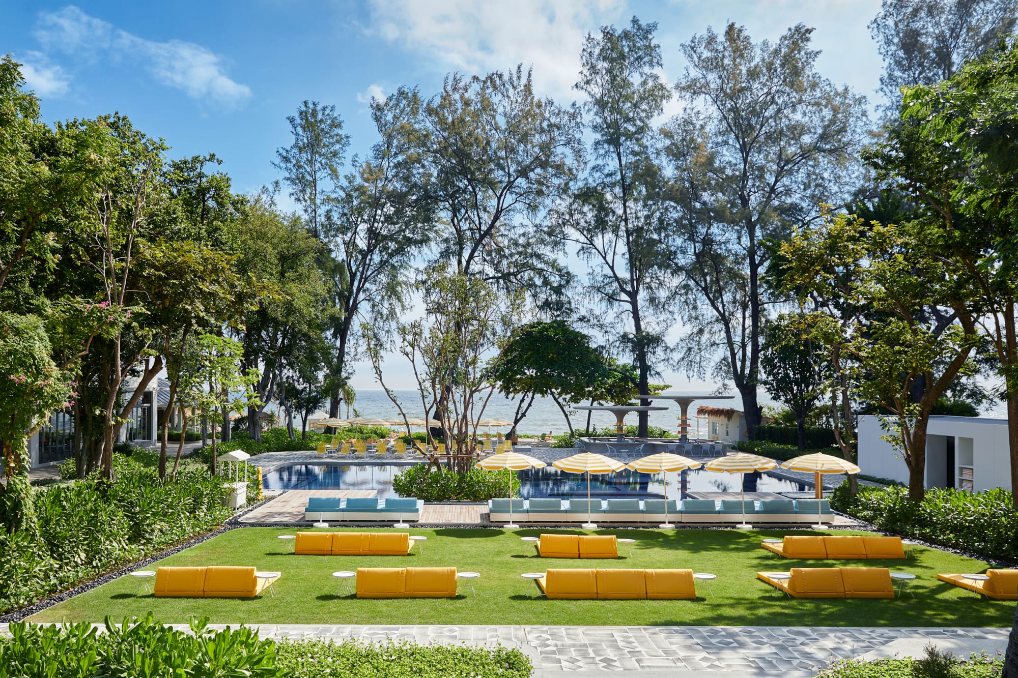The Standard, Hua Hin: The Standard Hua Hin Pool