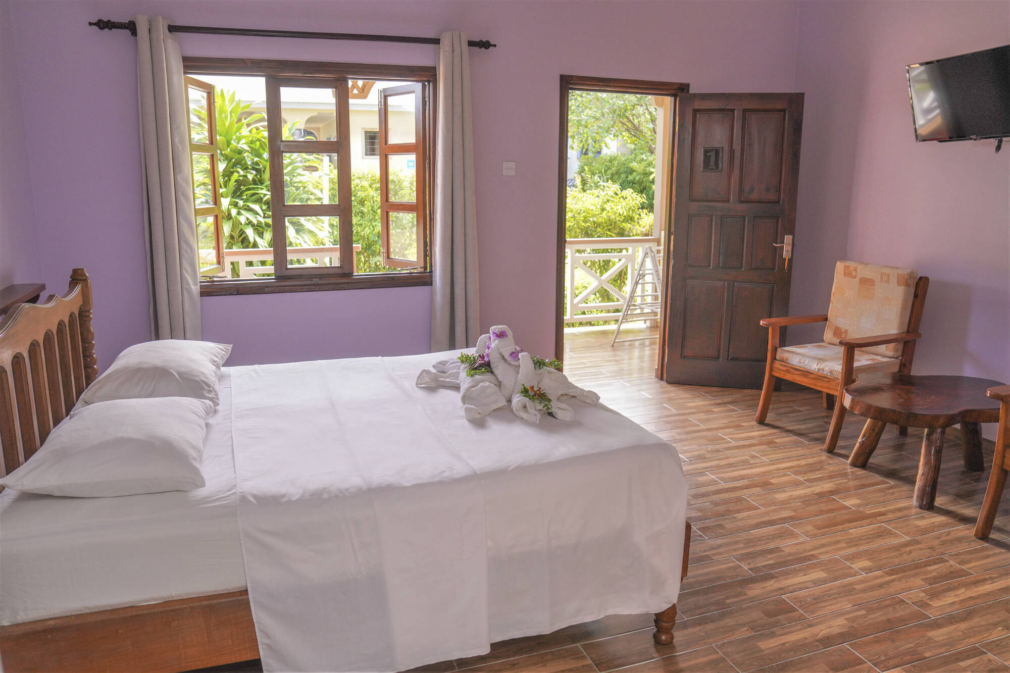 Bernique Guest House in La Digue:  Bernique Guest House - Wohnbeispiel