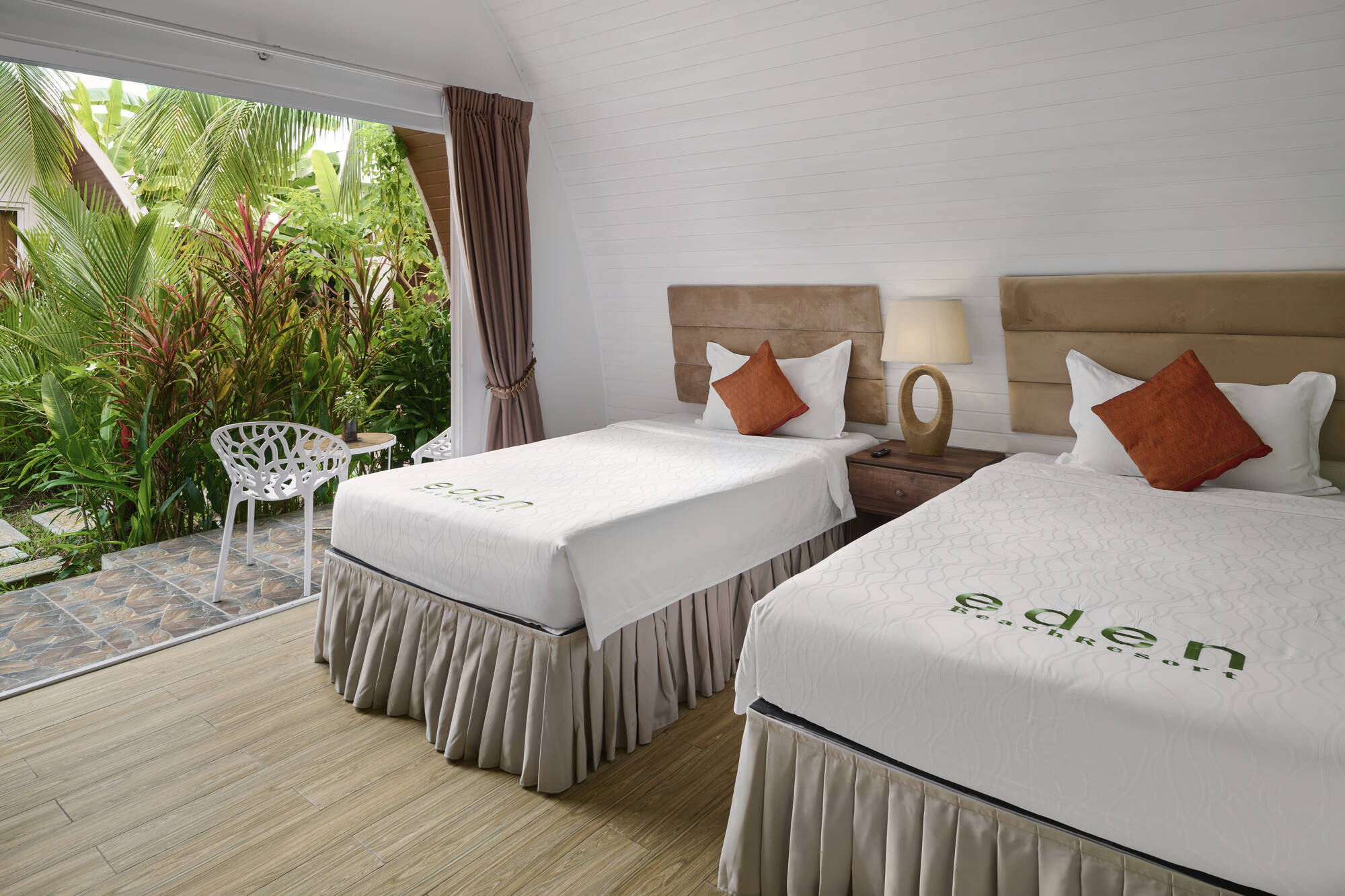 Eden Beach Resort Koh Rong Sanloem in Sihanoukville & Inseln: Eden Beach Resort Koh Rong Bungalow
