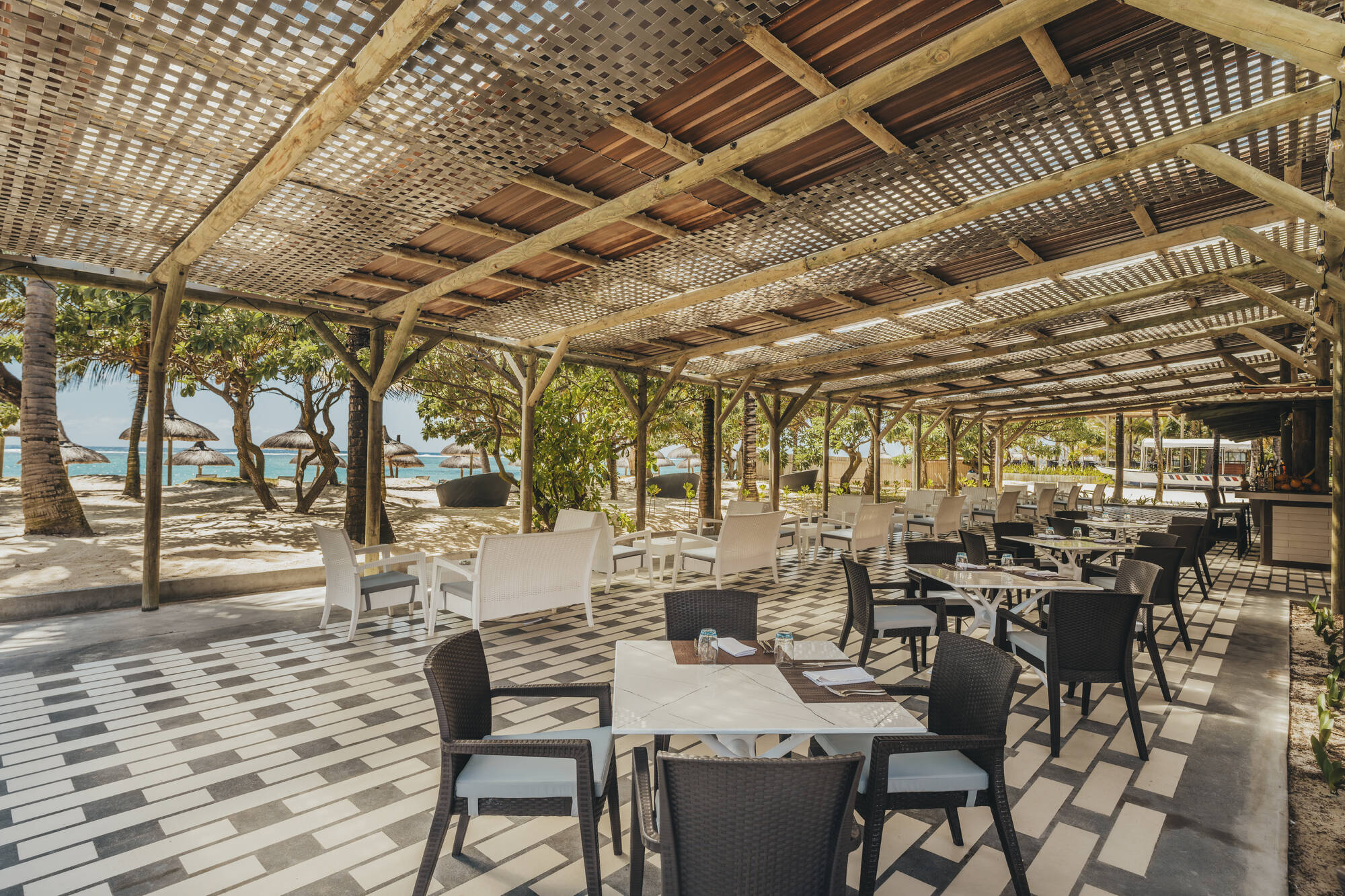 Crystals Beach Resort Belle Mare in Osten: Crystals Beach Resort Belle Mare