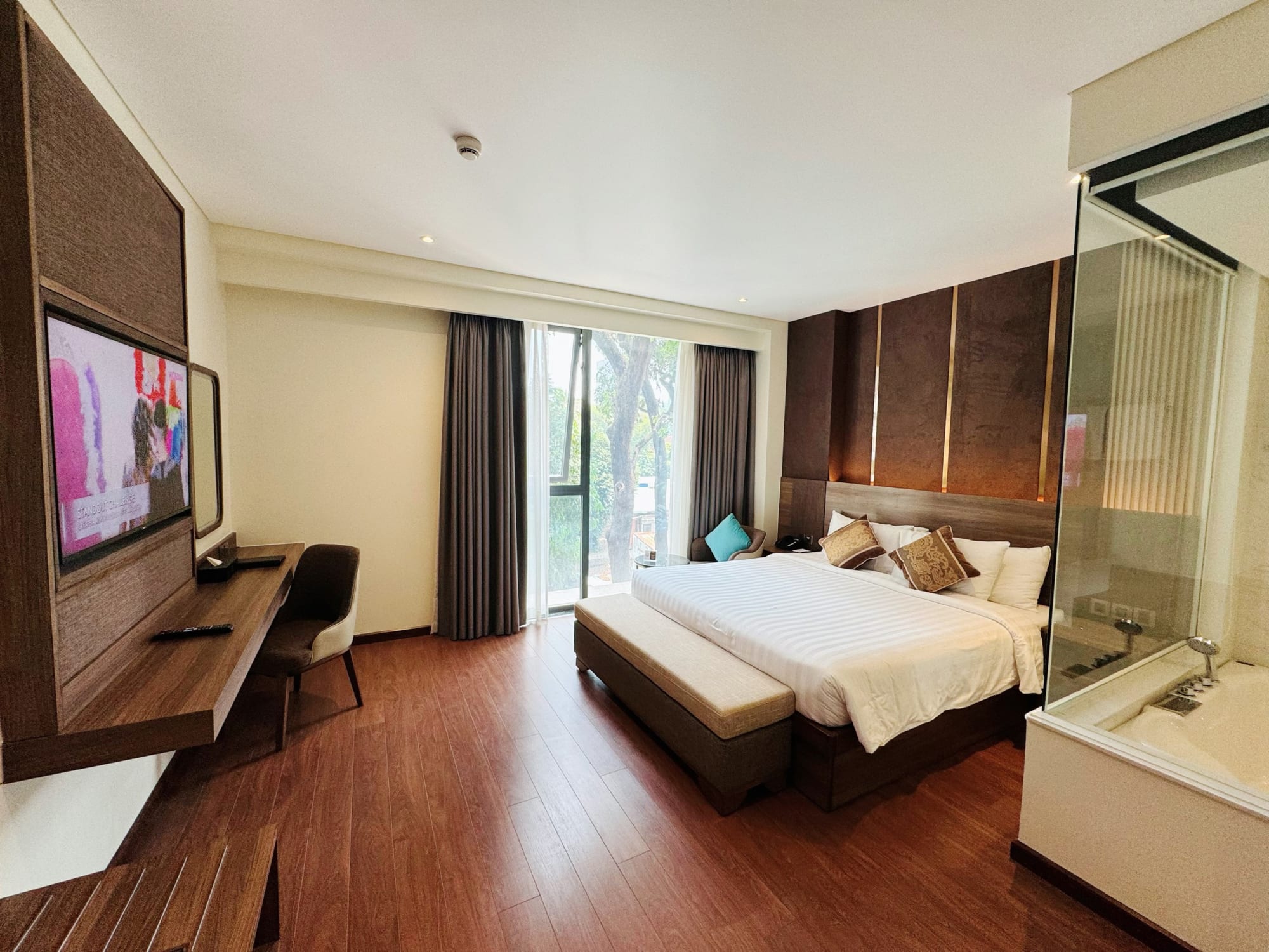 Northern Charm Hotel in Saigon: Vietnam Northern Charm Saigon Executive Parkblick Zimmer