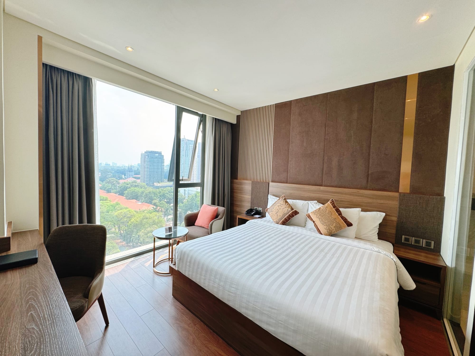Northern Charm Hotel in Saigon: Vietnam Northern Charm Saigon Premier Stadtblick Zimmer