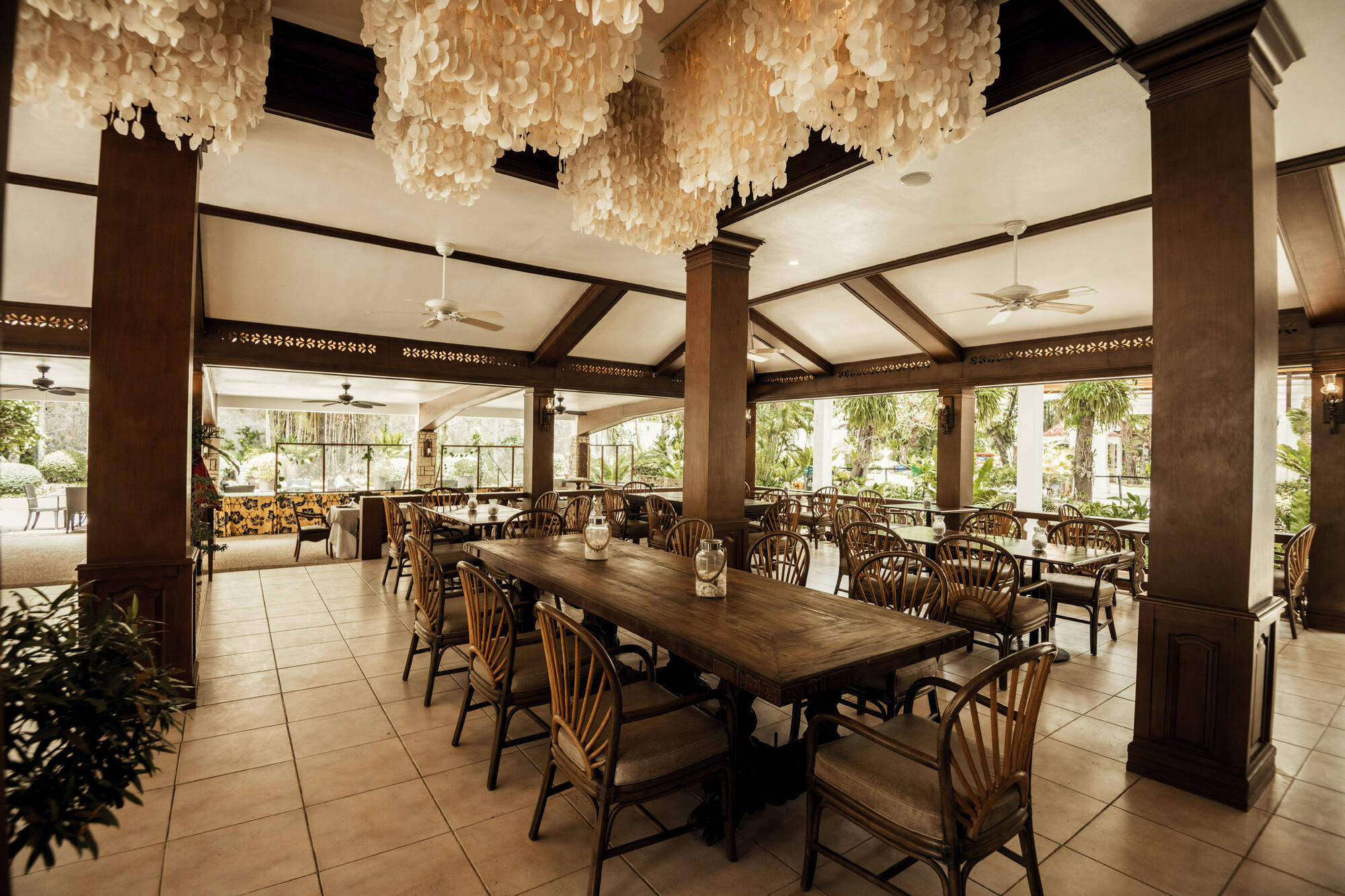 Costabella Tropical Beach Hotel in Cebu: Costabella Tropical Beach Hotel